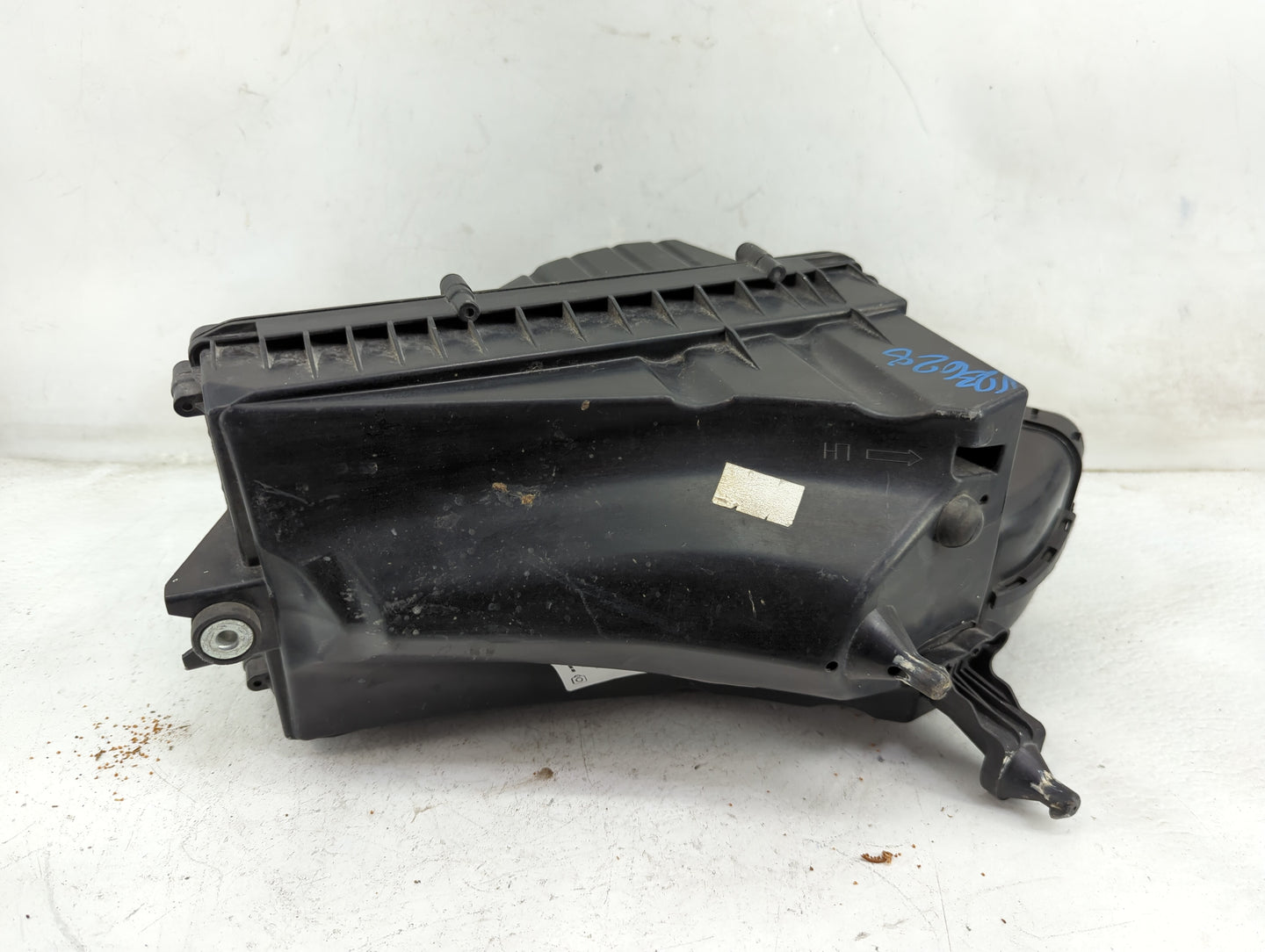 2013-2014 Jaguar Xf Air Cleaner Intake-duct Hose Tube 1459774 - Oemusedautoparts1.com