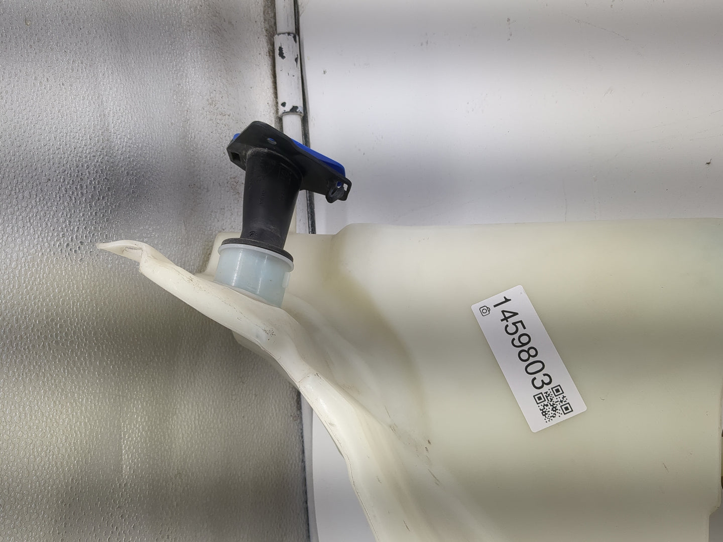 2013-2015 Jaguar Xf Windshield Washer Fluid Reservoir Bottle Oem - Oemusedautoparts1.com
