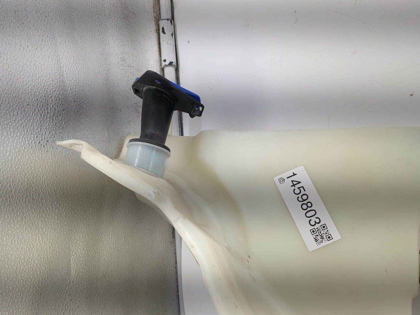 2013-2015 Jaguar Xf Windshield Washer Fluid Reservoir Bottle Oem - Oemusedautoparts1.com