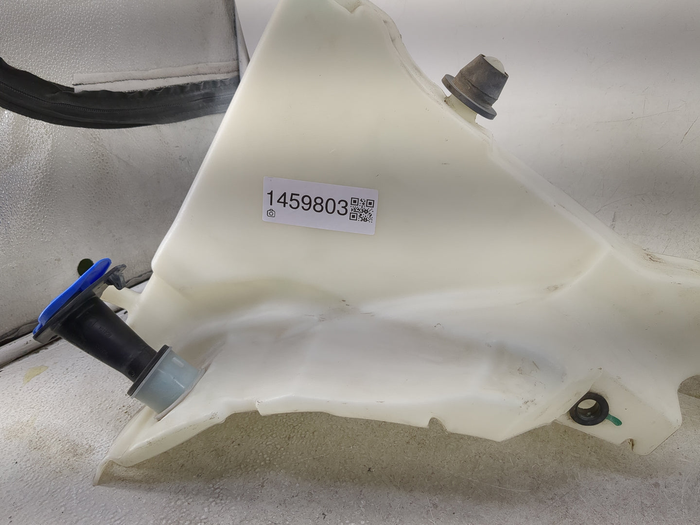 2013-2015 Jaguar Xf Windshield Washer Fluid Reservoir Bottle Oem - Oemusedautoparts1.com