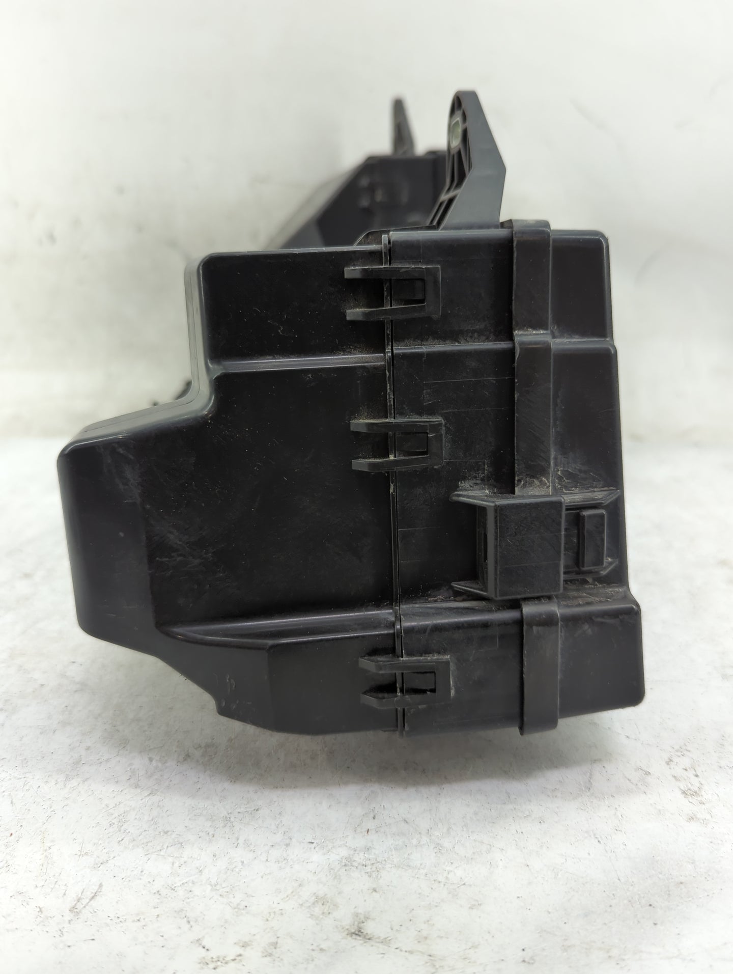 2014 Jaguar Xf Fusebox Fuse Box Panel Relay Module P/N:EX2314290AGB0026 Fits OEM Used Auto Parts - Oemusedautoparts1.com