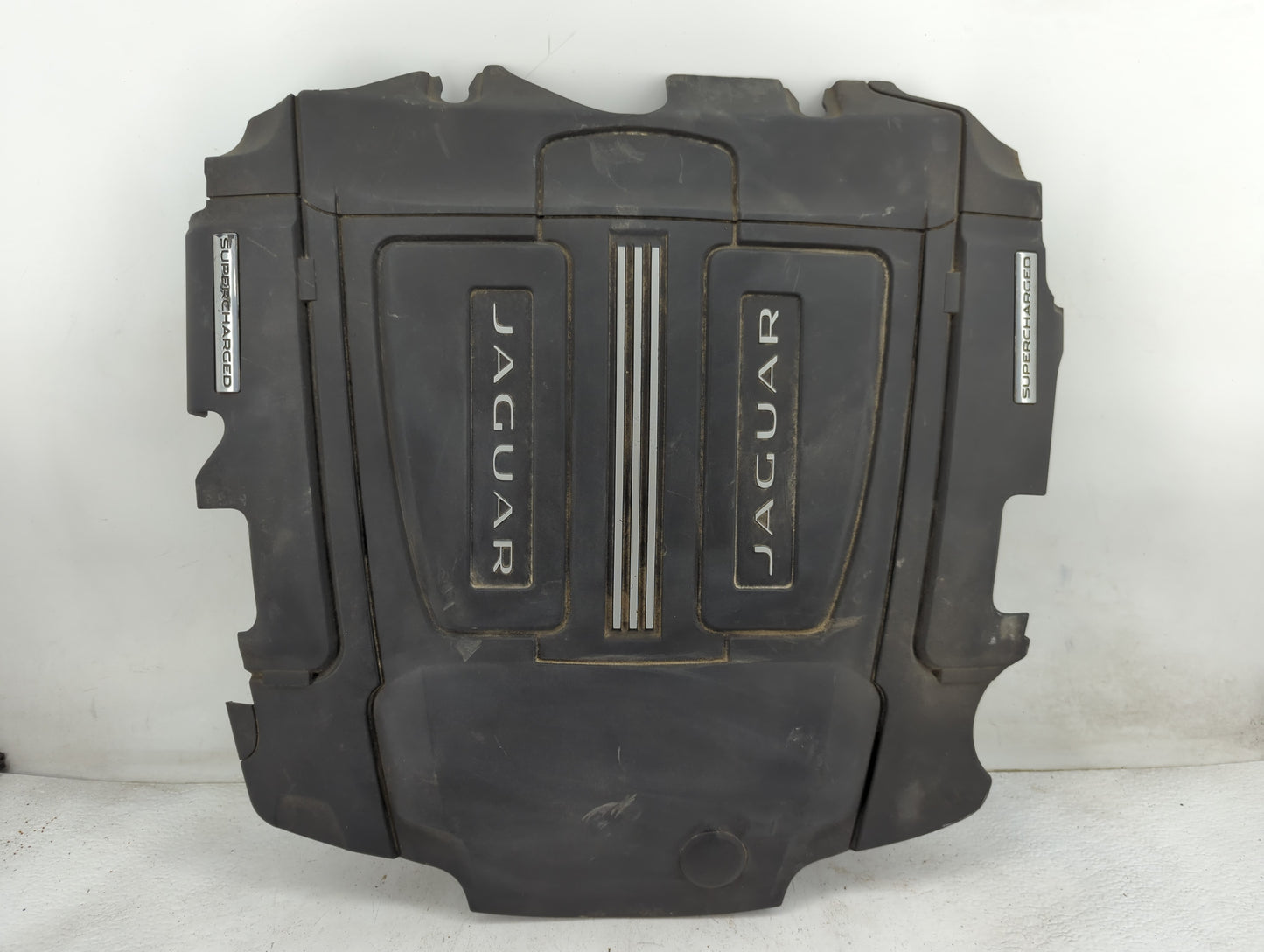 2014 Jaguar Xf Engine Cover Black - Oemusedautoparts1.com