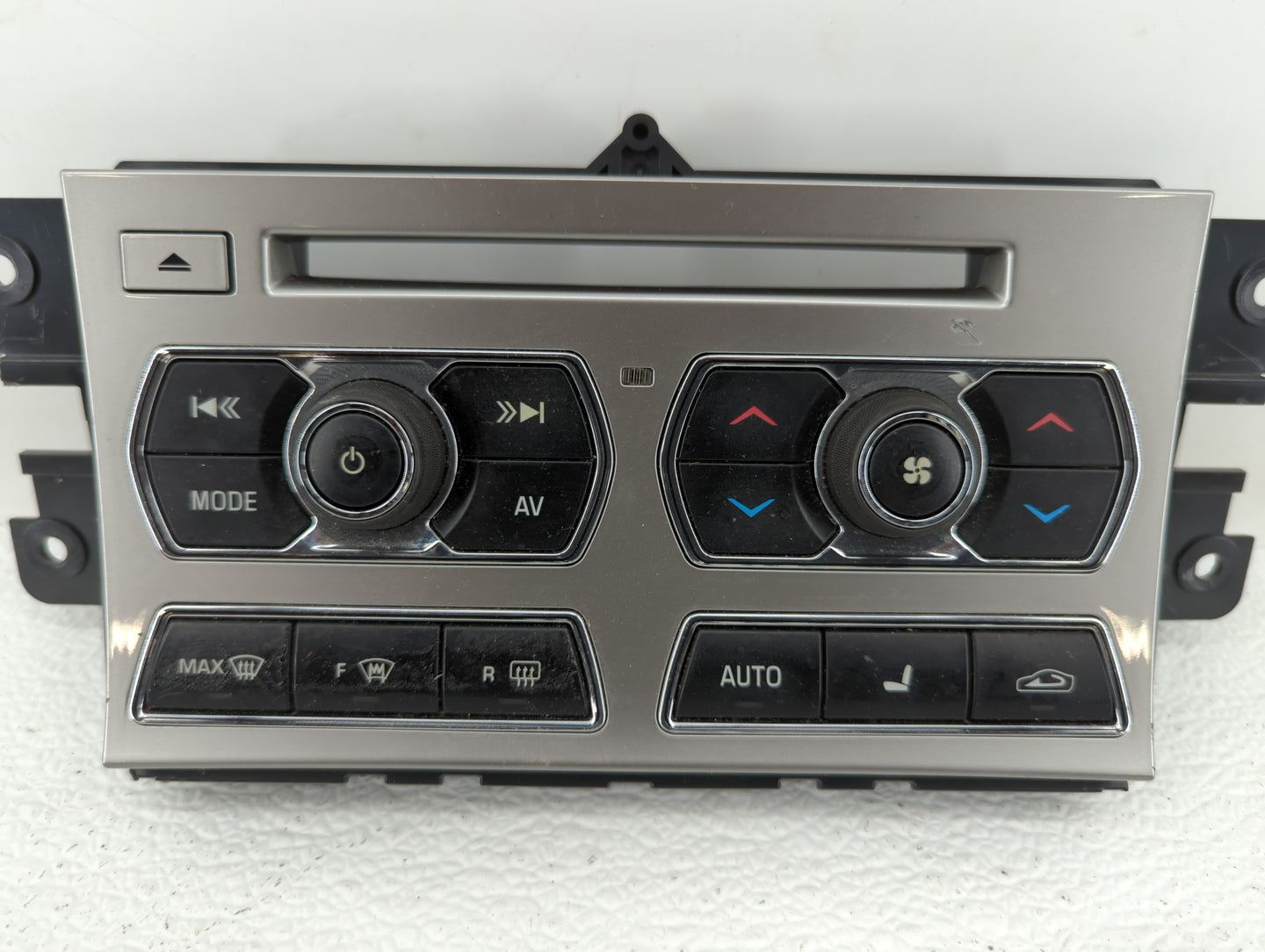 2013-2015 Jaguar Xf Radio AM FM Cd Player Receiver Replacement P/N:CX23-18C858-AD CX23-18C858-CD Fits Fits 2013 2014 2015 OE