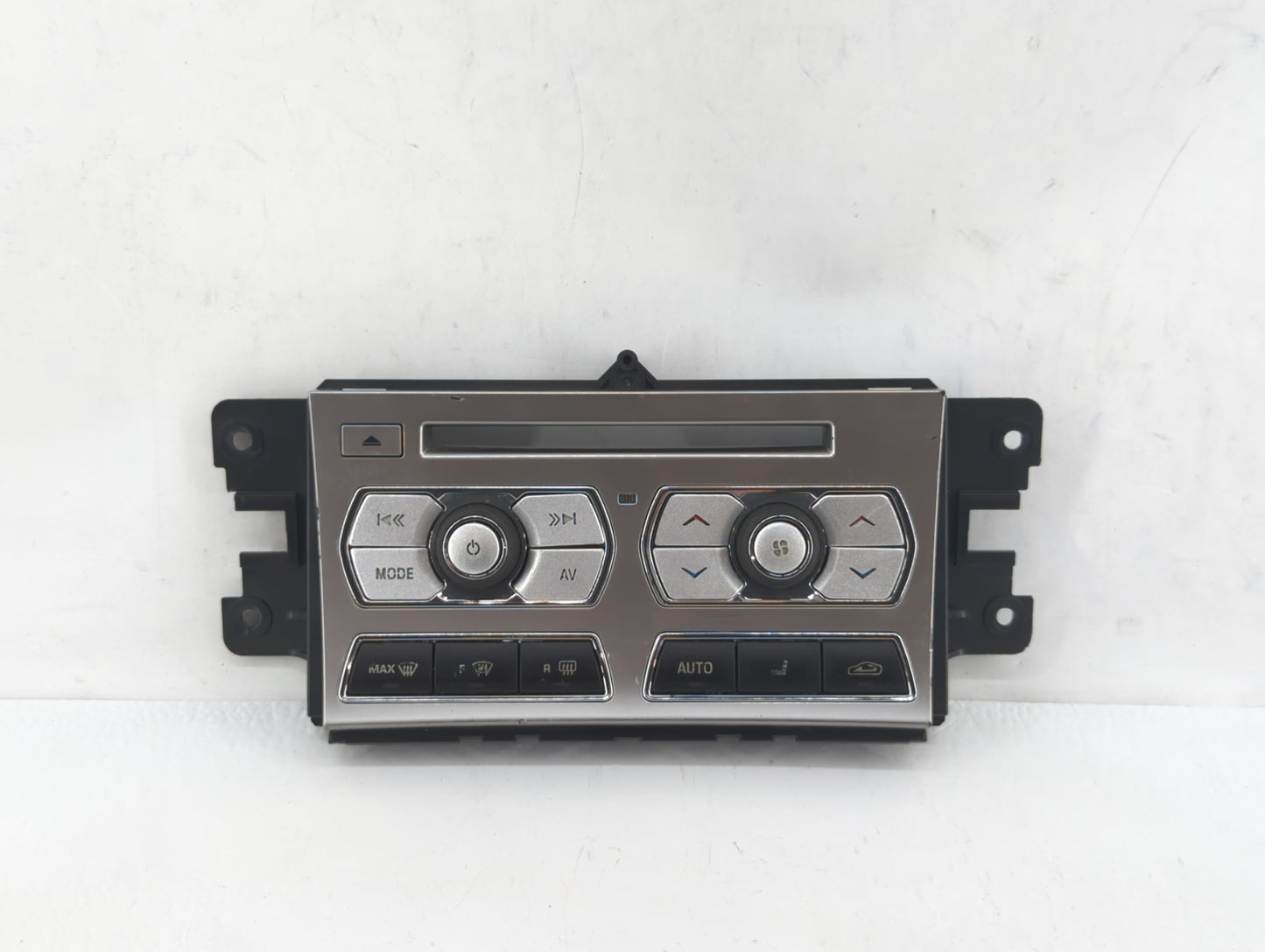 2013-2015 Jaguar Xf Am Fm Cd Player Radio Receiver - Oemusedautoparts1.com