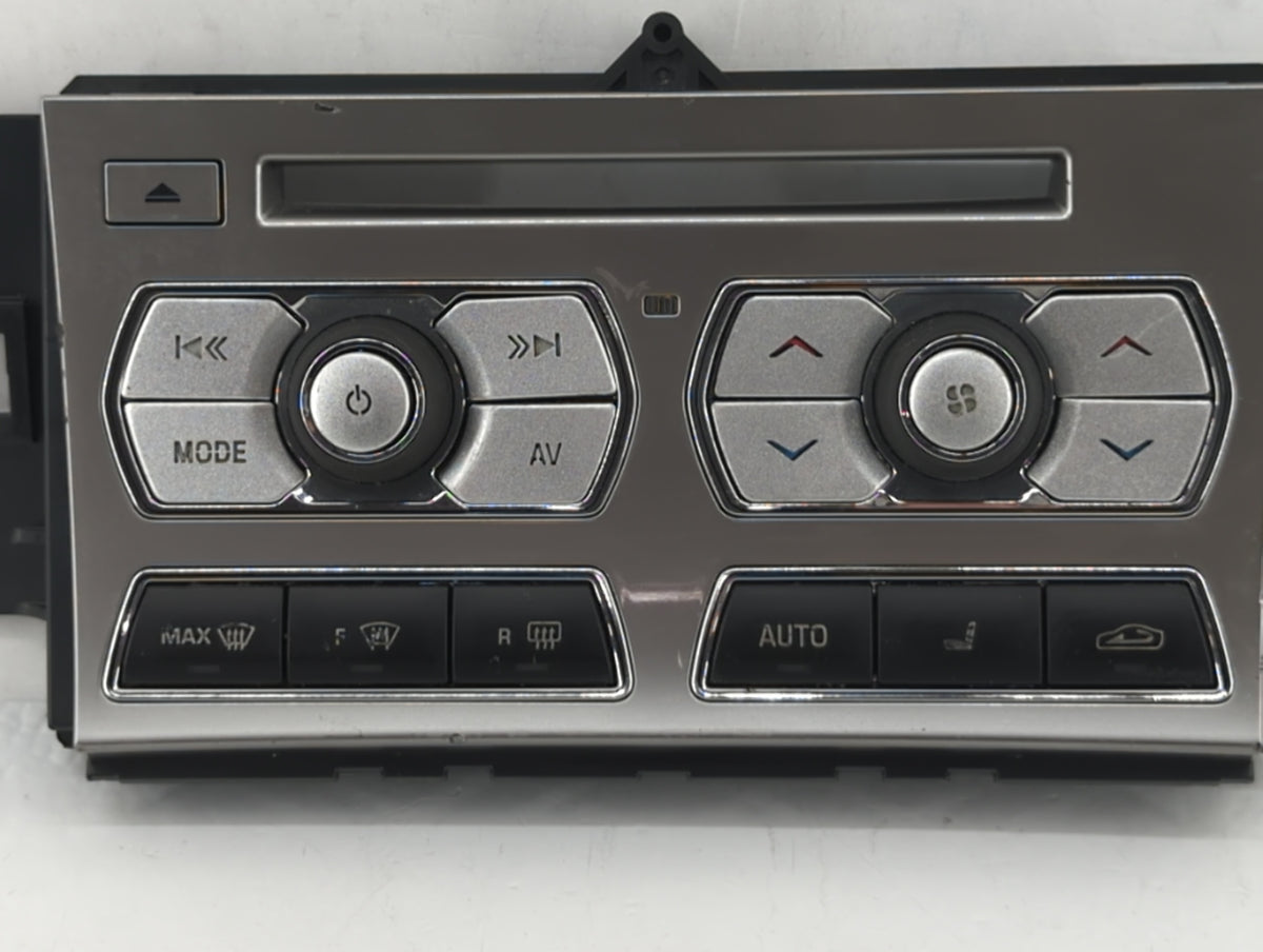 2013-2015 Jaguar Xf Am Fm Cd Player Radio Receiver 393617 - Oemusedautoparts1.com