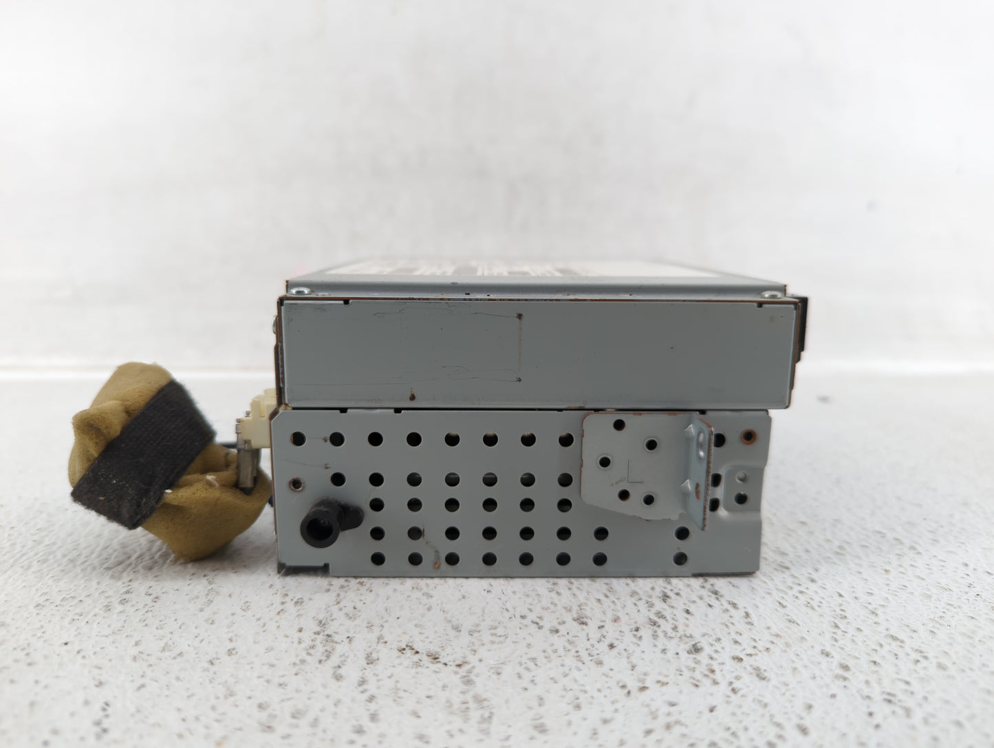 2013-2015 Jaguar Xf Am Fm Cd Player Radio Receiver - Oemusedautoparts1.com