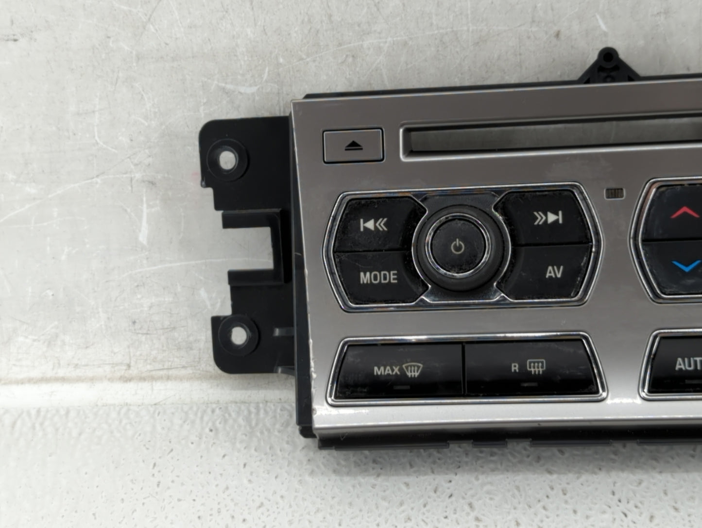 2013-2015 Jaguar Xf Radio Control Panel - Oemusedautoparts1.com