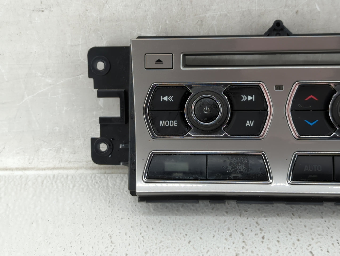 2013-2015 Jaguar Xf Radio Control Panel - Oemusedautoparts1.com