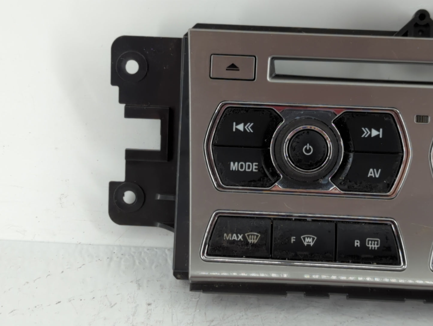 2012-2015 Jaguar Xf Am Fm Cd Player Radio Receiver - Oemusedautoparts1.com