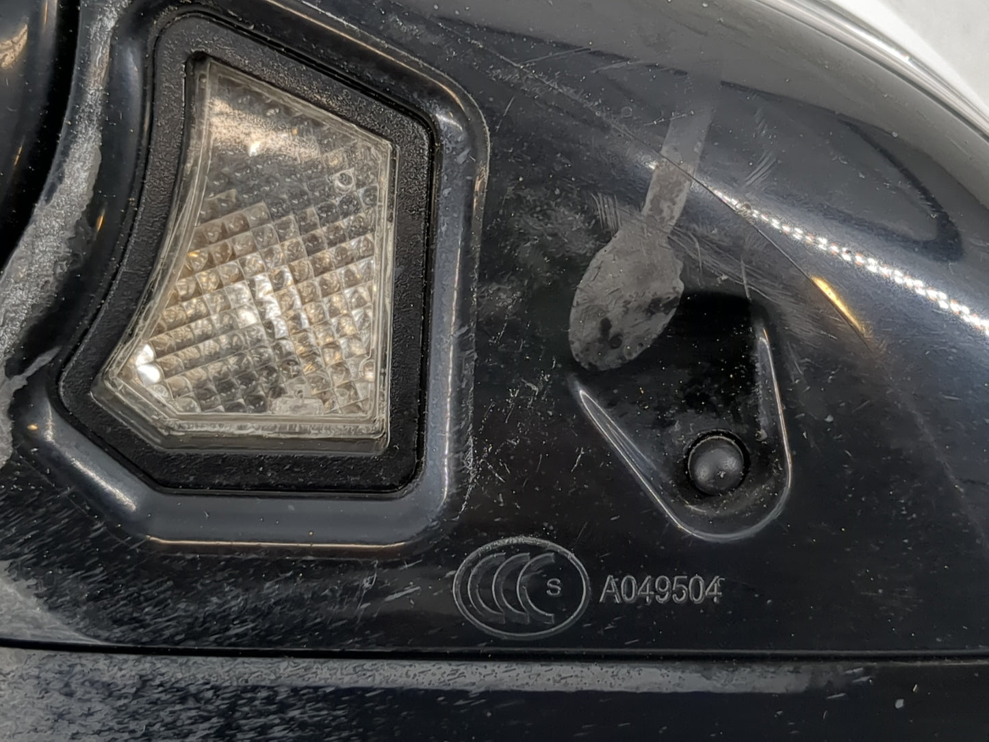 2010-2015 Jaguar Xj Driver Side View Mirror - Left Door Mirror OEM Used - Oemusedautoparts1.com