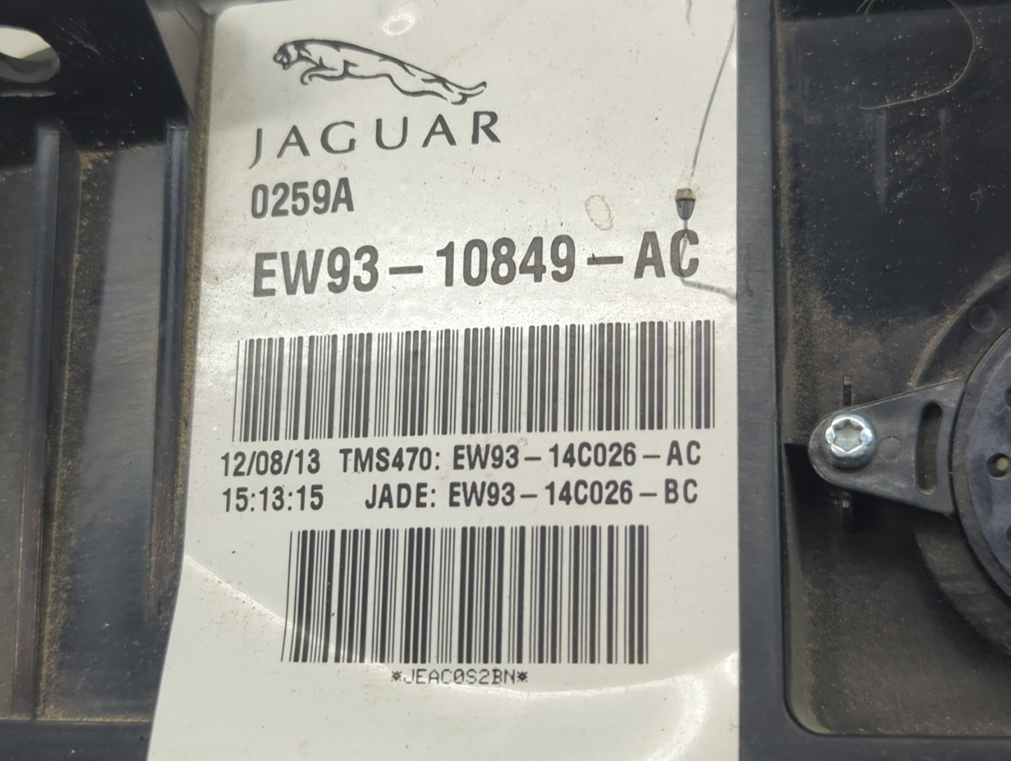 2014-2015 Jaguar Xj Instrument Cluster Speedometer Gauges P/N:EW93-10849-AC Fits Fits 2014 2015 OEM Used Auto Parts - Oemuse