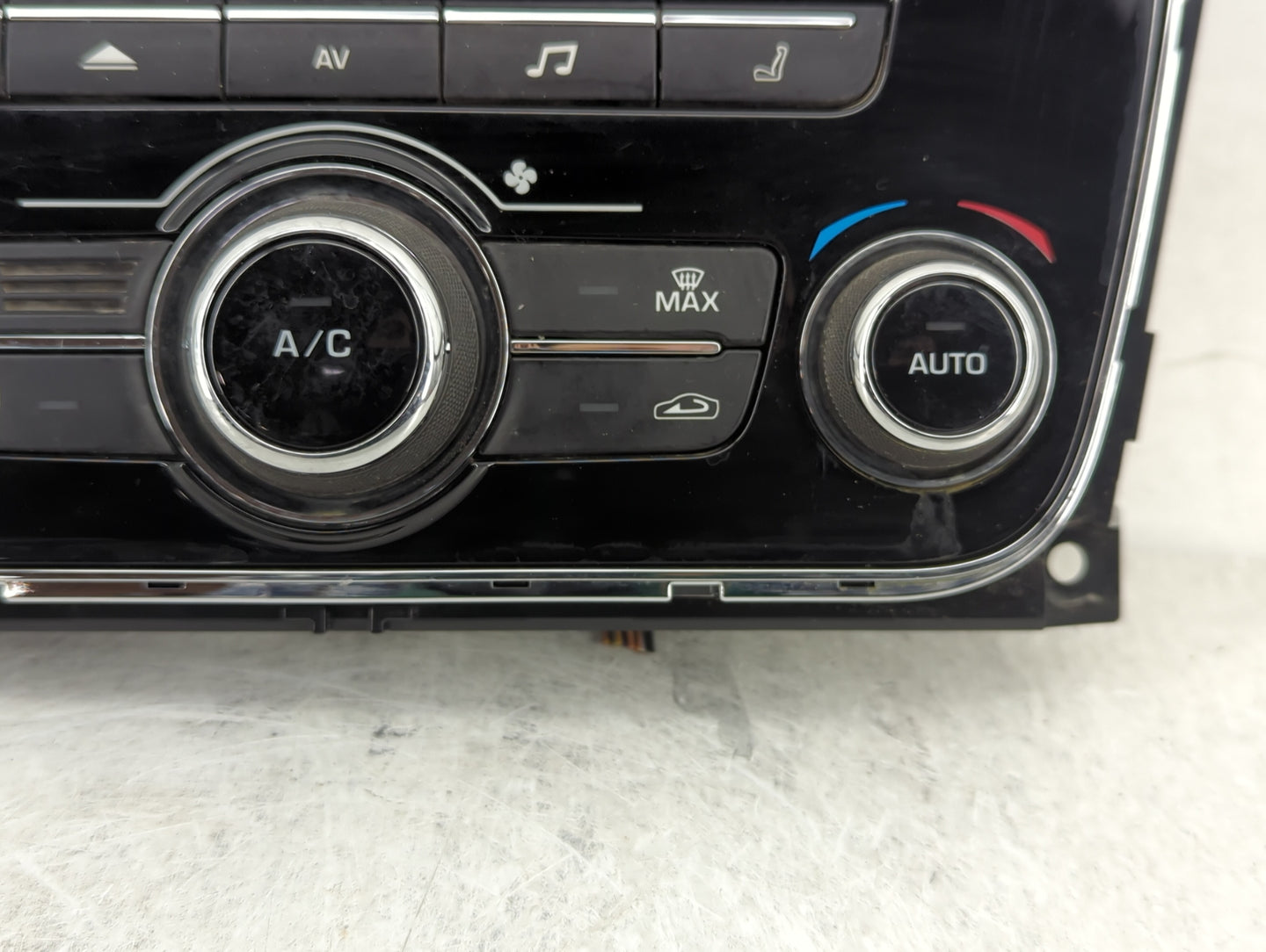 2013-2017 Jaguar Xj Radio Control Panel - Oemusedautoparts1.com
