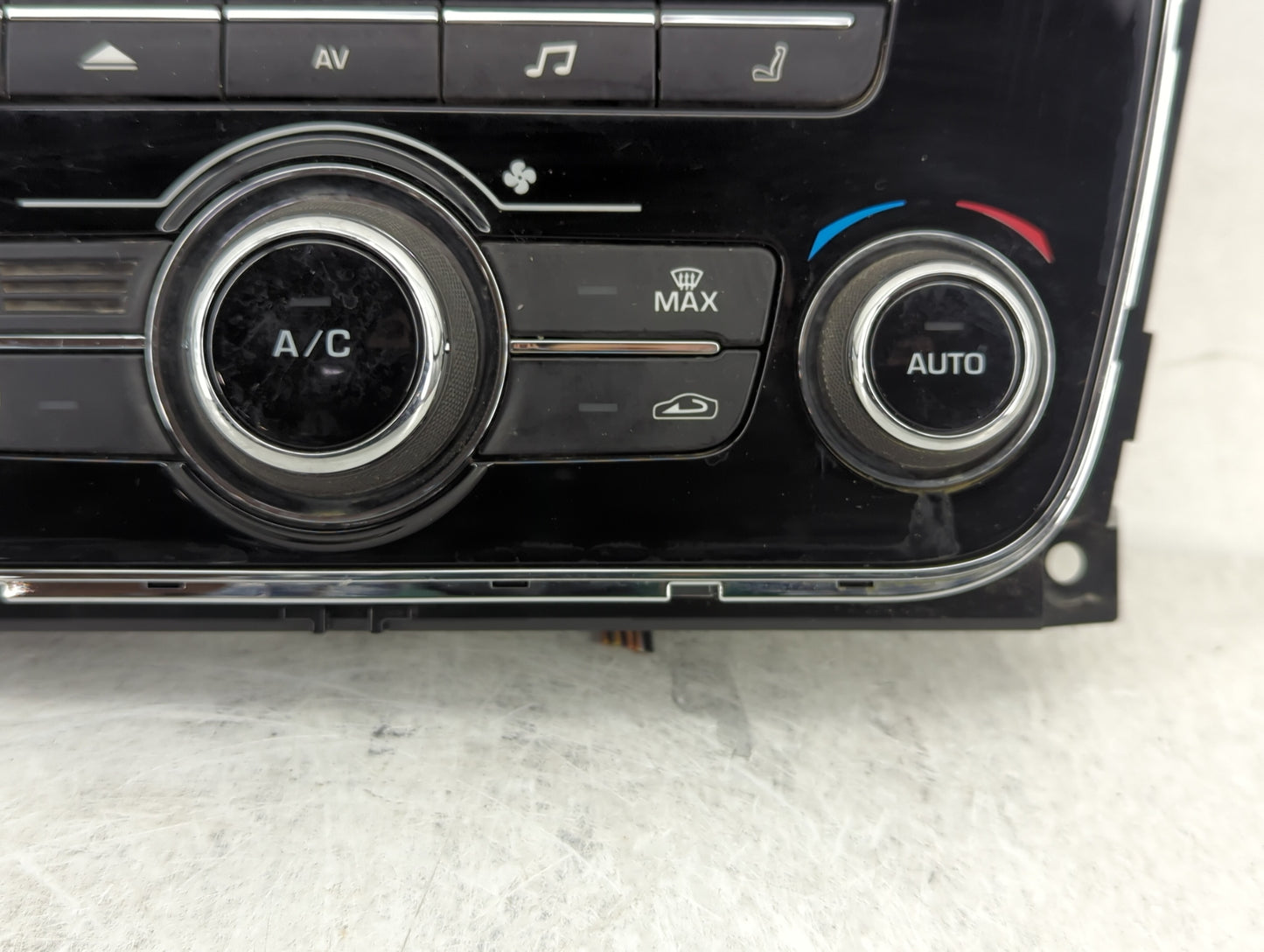 2013-2017 Jaguar Xj Radio Control Panel - Oemusedautoparts1.com
