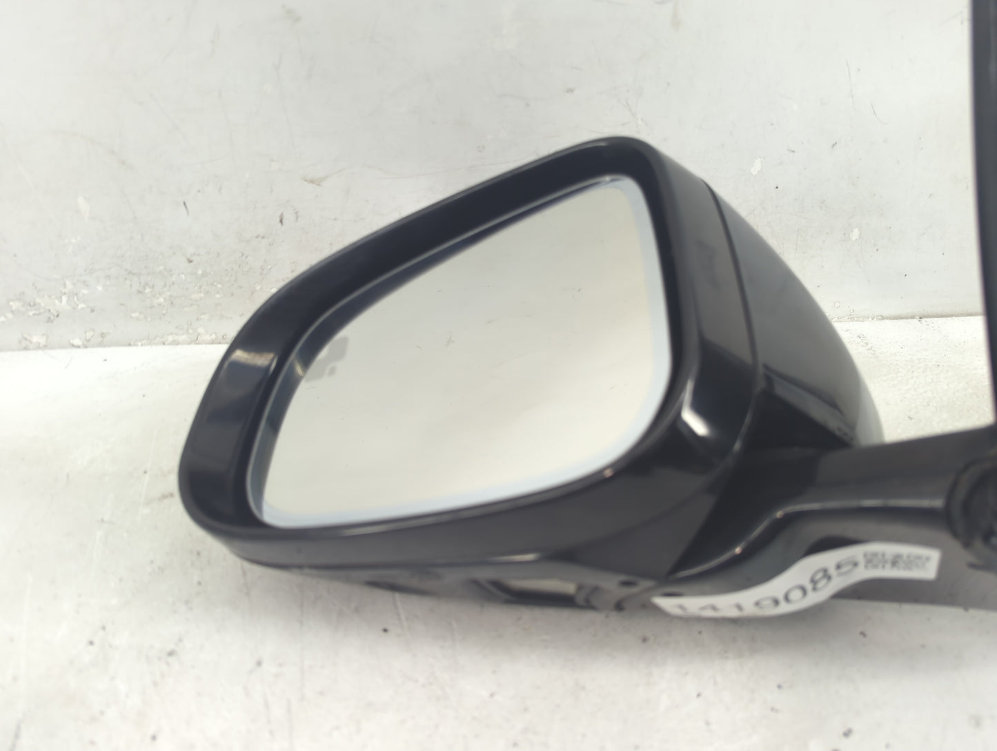 2010-2015 Jaguar Xj Driver Side View Mirror - Left Door Mirror OEM Used - Oemusedautoparts1.com