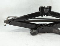 2014 Jaguar Xj Spare Scissor Car Jack 757483 - Oemusedautoparts1.com