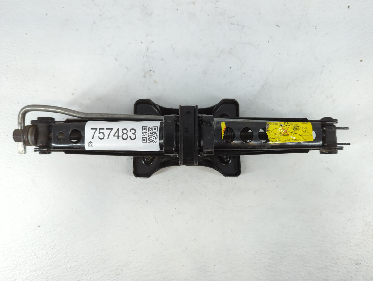 2014 Jaguar Xj Spare Scissor Car Jack 757483 - Oemusedautoparts1.com
