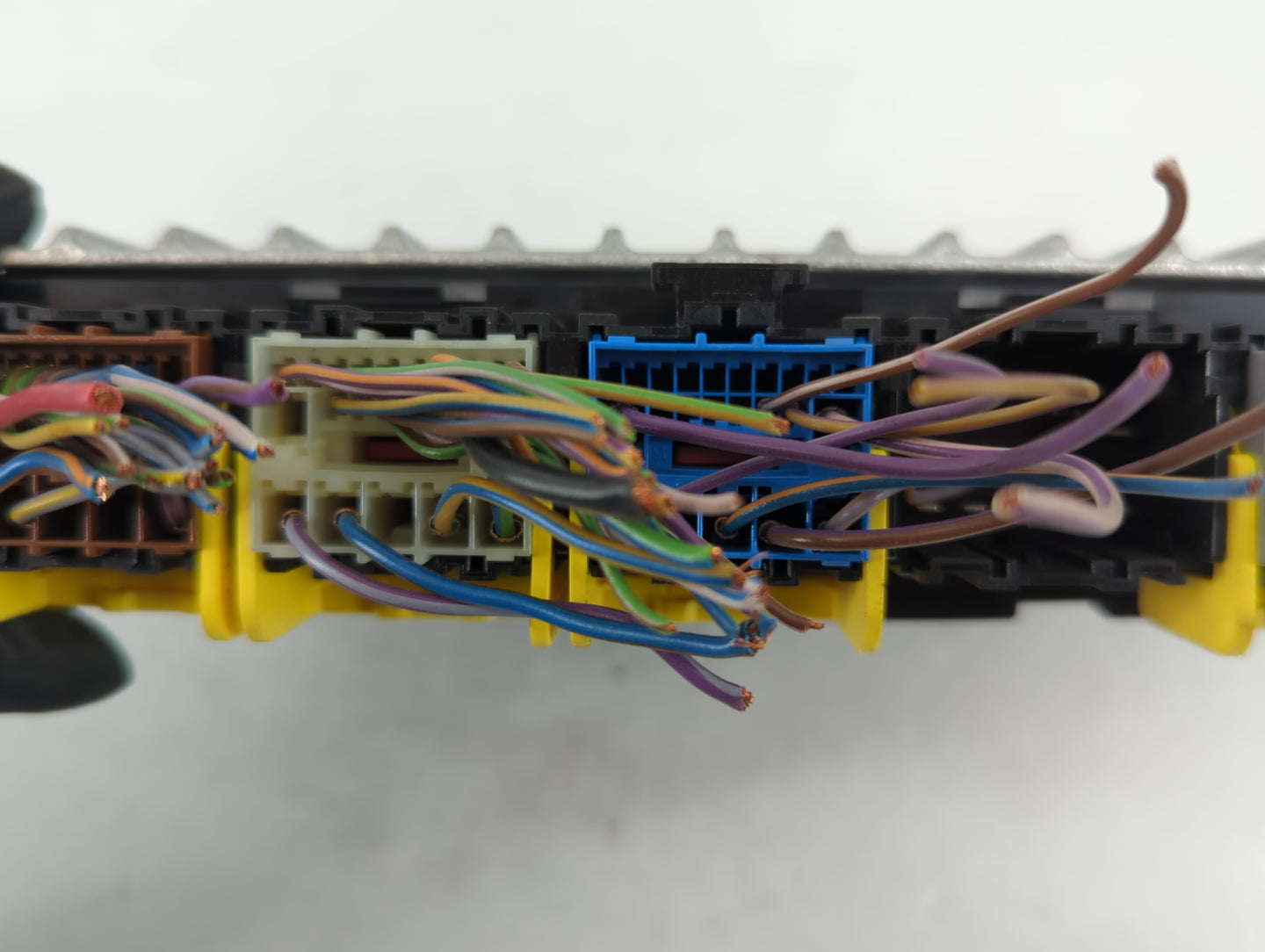 2014-2015 Jaguar Xj Body Control Module Bcm Inner Cabin Fuse Box - Oemusedautoparts1.com