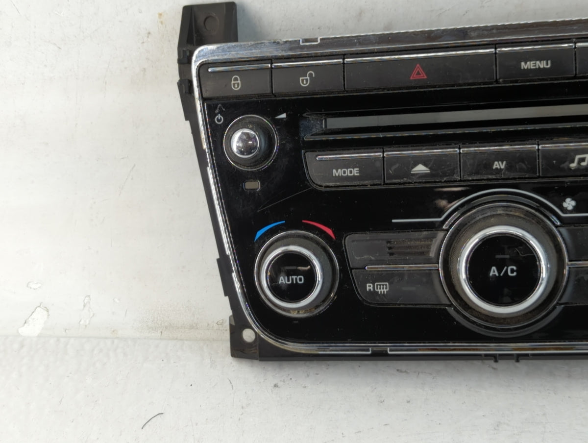 2013-2017 Jaguar Xj Am Fm Cd Player Radio Receiver 764641 - Oemusedautoparts1.com