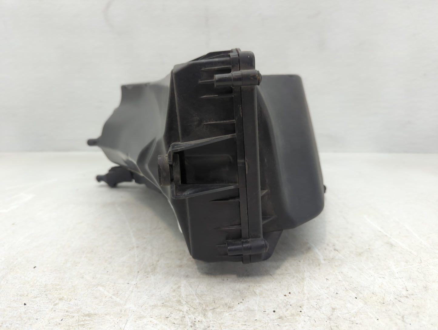 2013-2019 Jaguar Xj Air Cleaner Intake-duct Hose Tube - Oemusedautoparts1.com