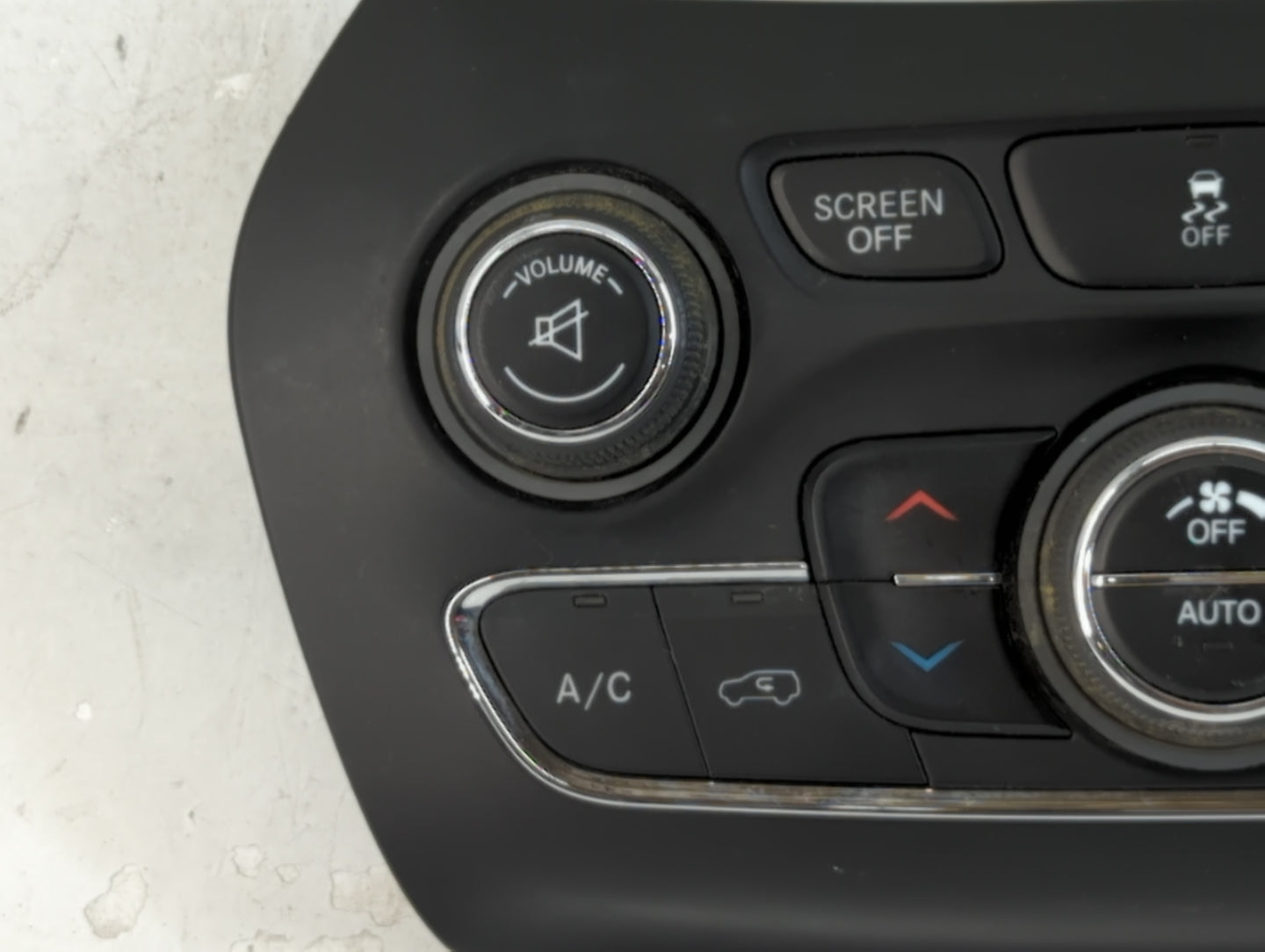 2014 Jeep Cherokee Climate Control Module Temperature AC/Heater Replacement P/N:05091436AG Fits OEM Used Auto Parts - Oemuse