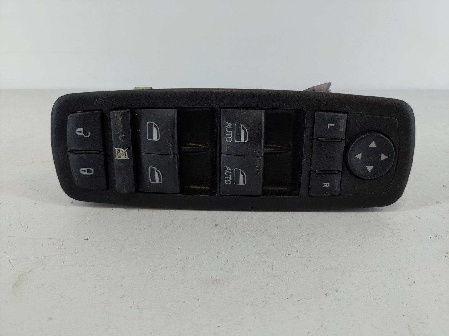 2014 Jeep Cherokee Master Power Window Switch Replacement Driver Side Left P/N:68141894AA Fits OEM Used Auto Parts - Oemused