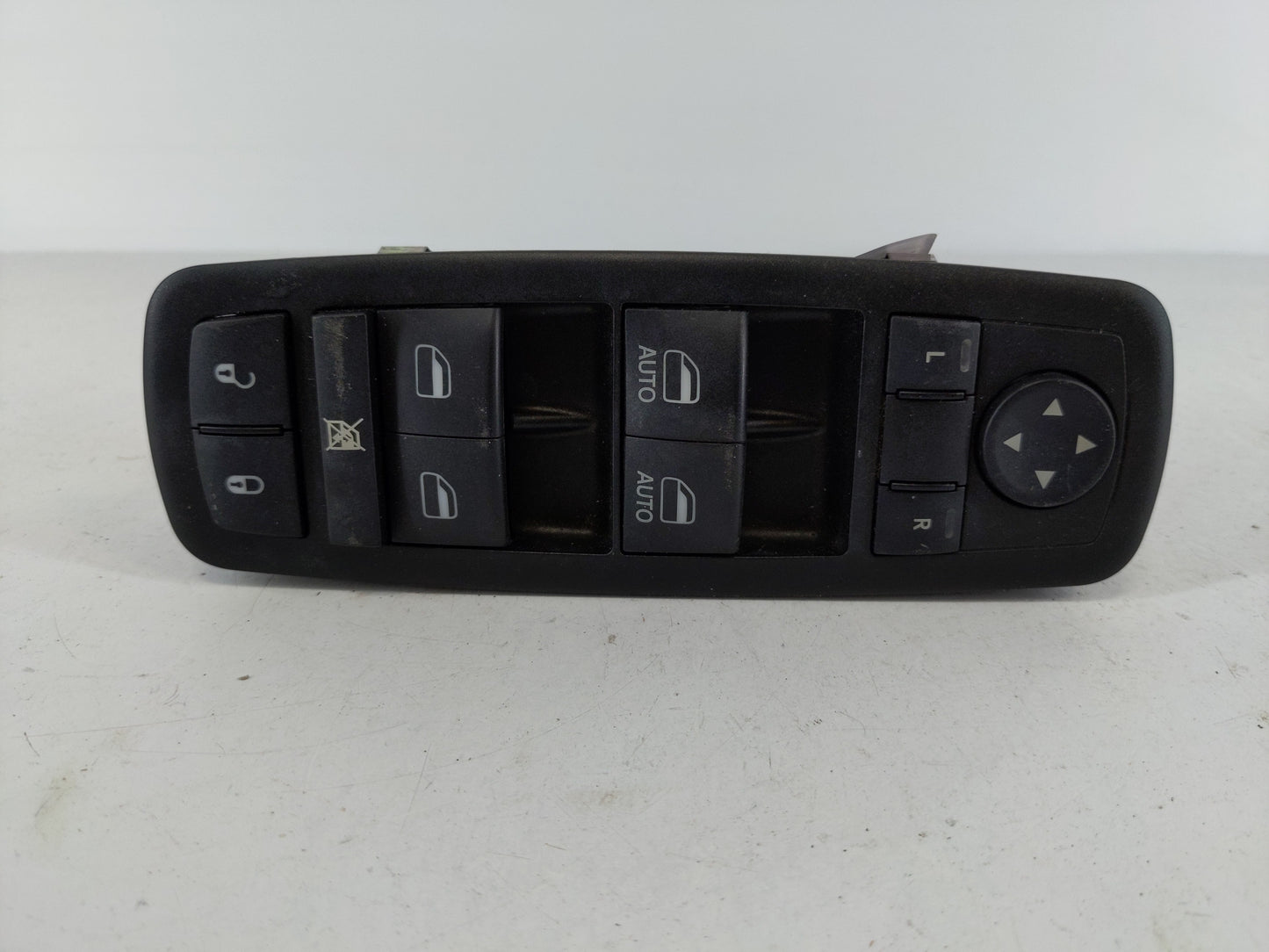 2014 Jeep Cherokee Master Power Window Switch Replacement Driver Side Left P/N:68141894AA Fits OEM Used Auto Parts - Oemused