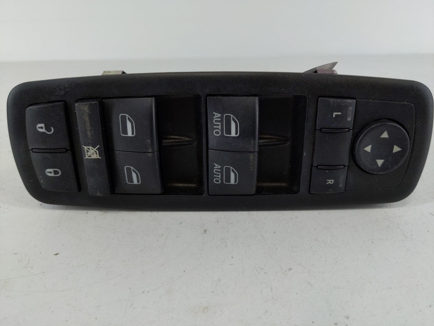 2014 Jeep Cherokee Master Power Window Switch Replacement Driver Side Left P/N:68141894AA Fits OEM Used Auto Parts - Oemused