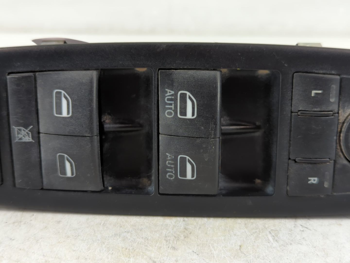 2014 Jeep Cherokee Master Power Window Switch Replacement Driver Side Left P/N:68141894AA Fits OEM Used Auto Parts - Oemused