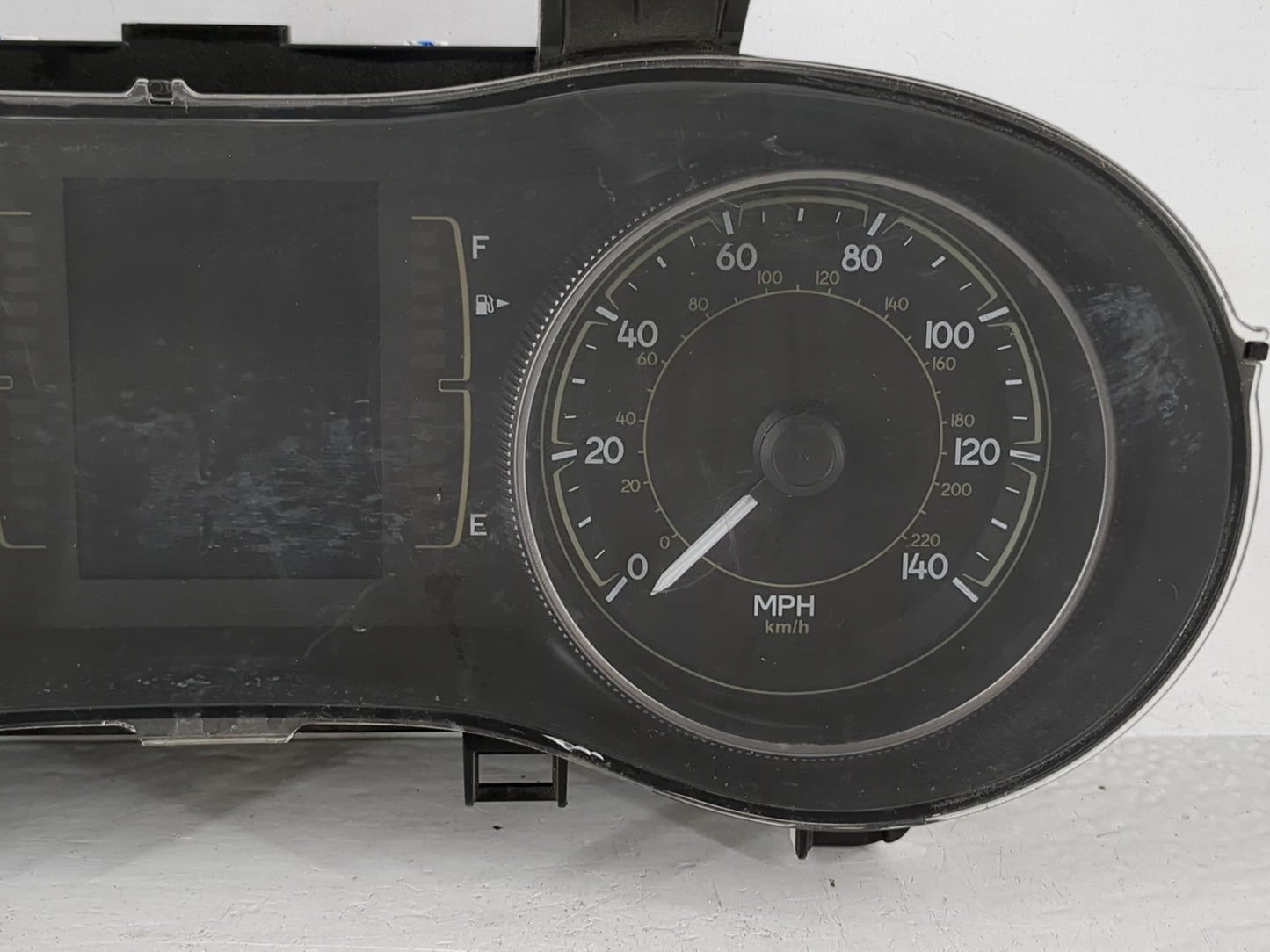 2014 Jeep Cherokee Instrument Cluster Speedometer Gauges P/N:P56054651AG Fits OEM Used Auto Parts - Oemusedautoparts1.com