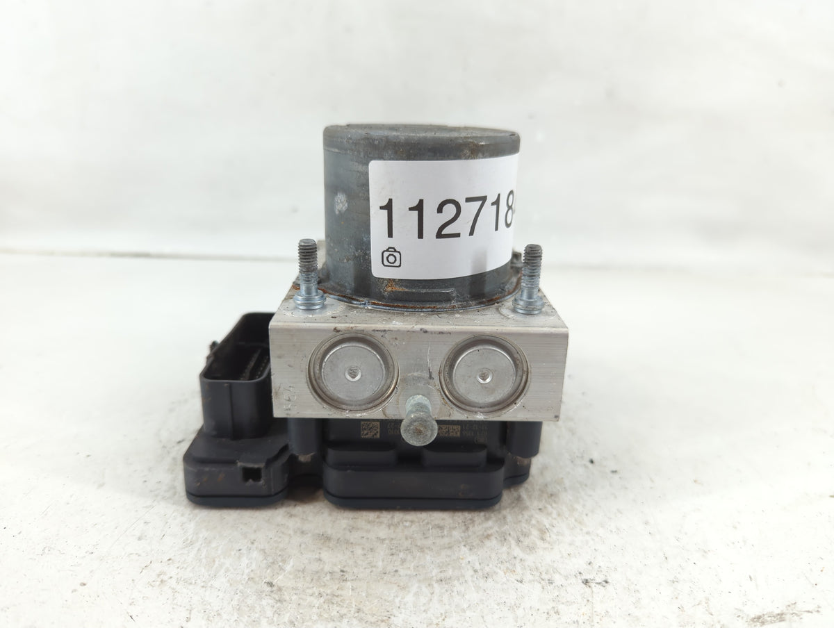 2014 Jeep Cherokee Anti-Lock Brake ABS Pump Module Actuator OEM P/N:04779899AI P04779899AG Fits OEM Used Auto Parts - Oemuse