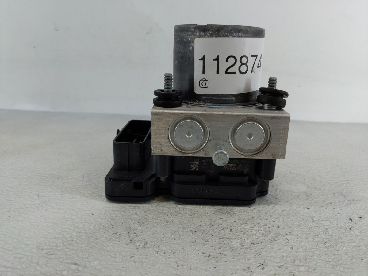 2014 Jeep Cherokee Anti-Lock Brake ABS Pump Module Actuator OEM P/N:P04779899AG Fits OEM Used Auto Parts - Oemusedautoparts1