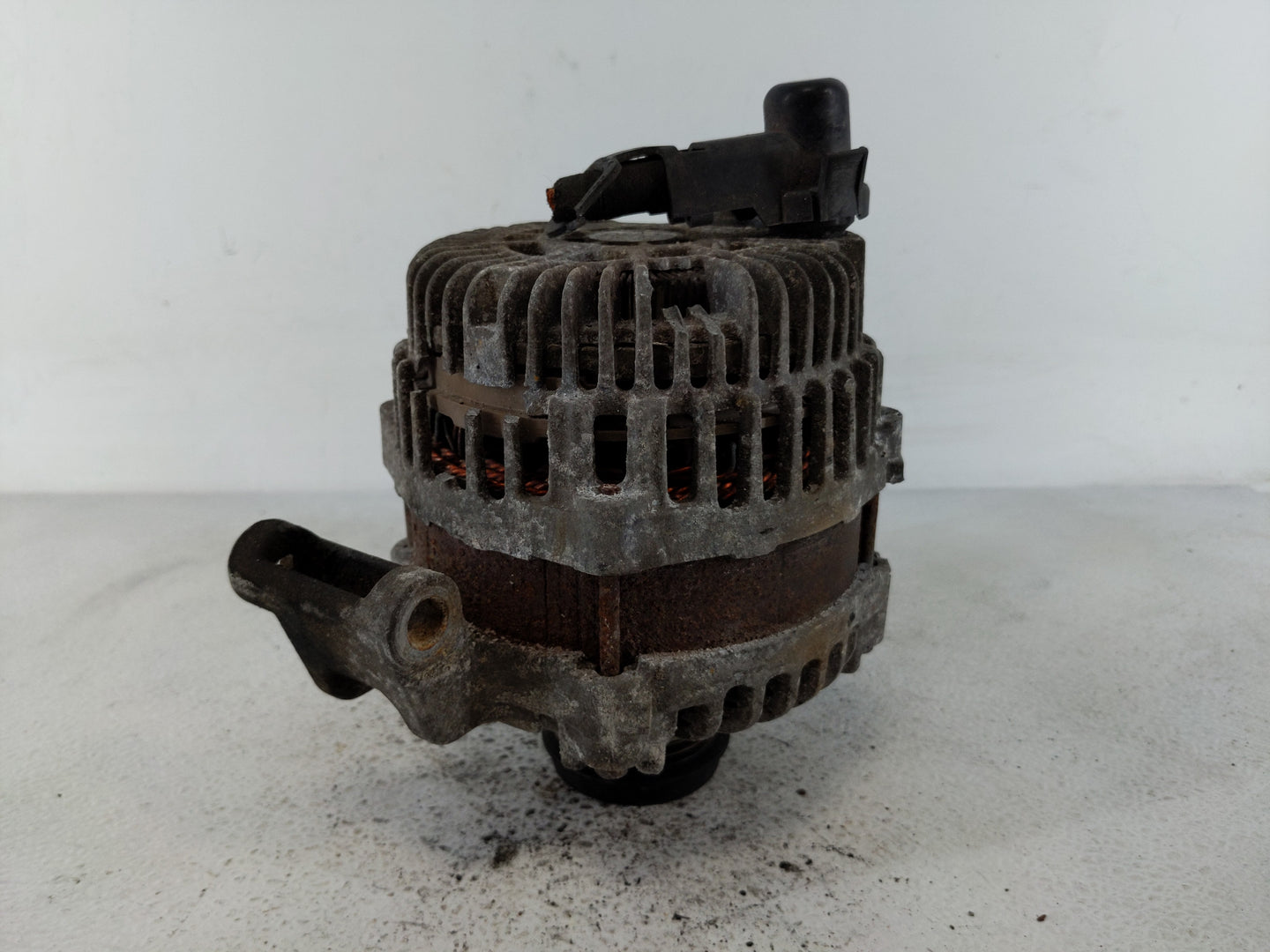 2014-2018 Jeep Cherokee Alternator Replacement Generator Charging Assembly Engine OEM P/N:56029624AA Fits OEM Used Auto Part