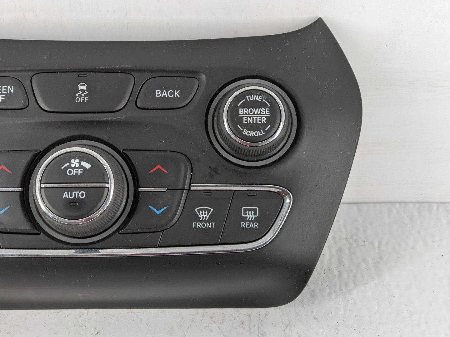 2014 Jeep Cherokee Climate Control Module Temperature AC/Heater Replacement P/N:05091436AG Fits OEM Used Auto Parts - Oemuse