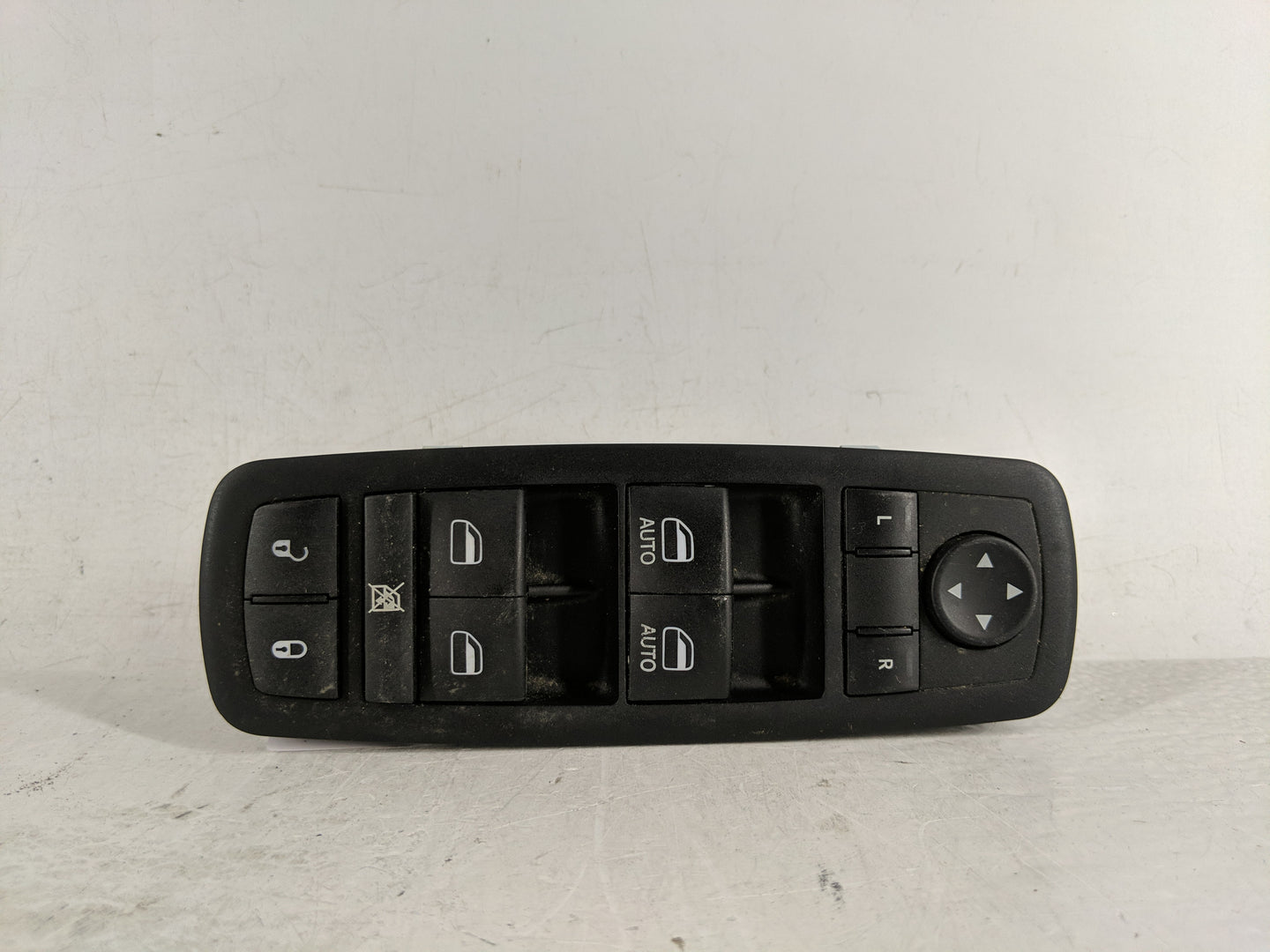 2014 Jeep Cherokee Master Power Window Switch Replacement Driver Side Left P/N:68141894AA Fits OEM Used Auto Parts - Oemused