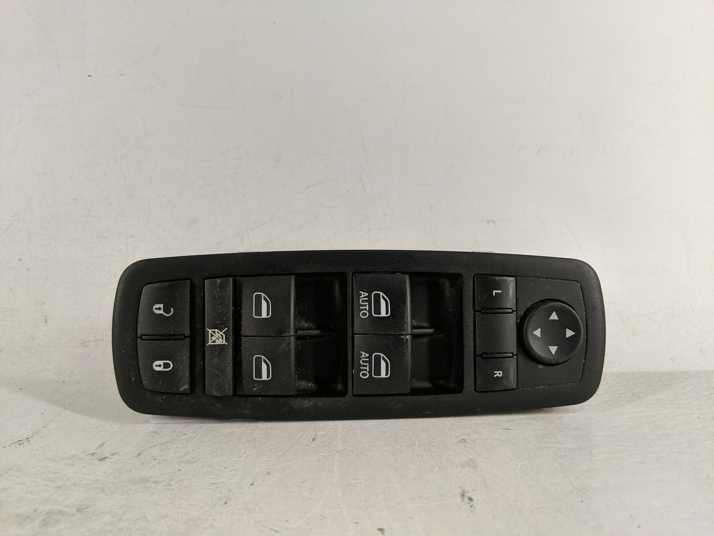 2014 Jeep Cherokee Master Power Window Switch Replacement Driver Side Left P/N:68141894AA Fits OEM Used Auto Parts - Oemused