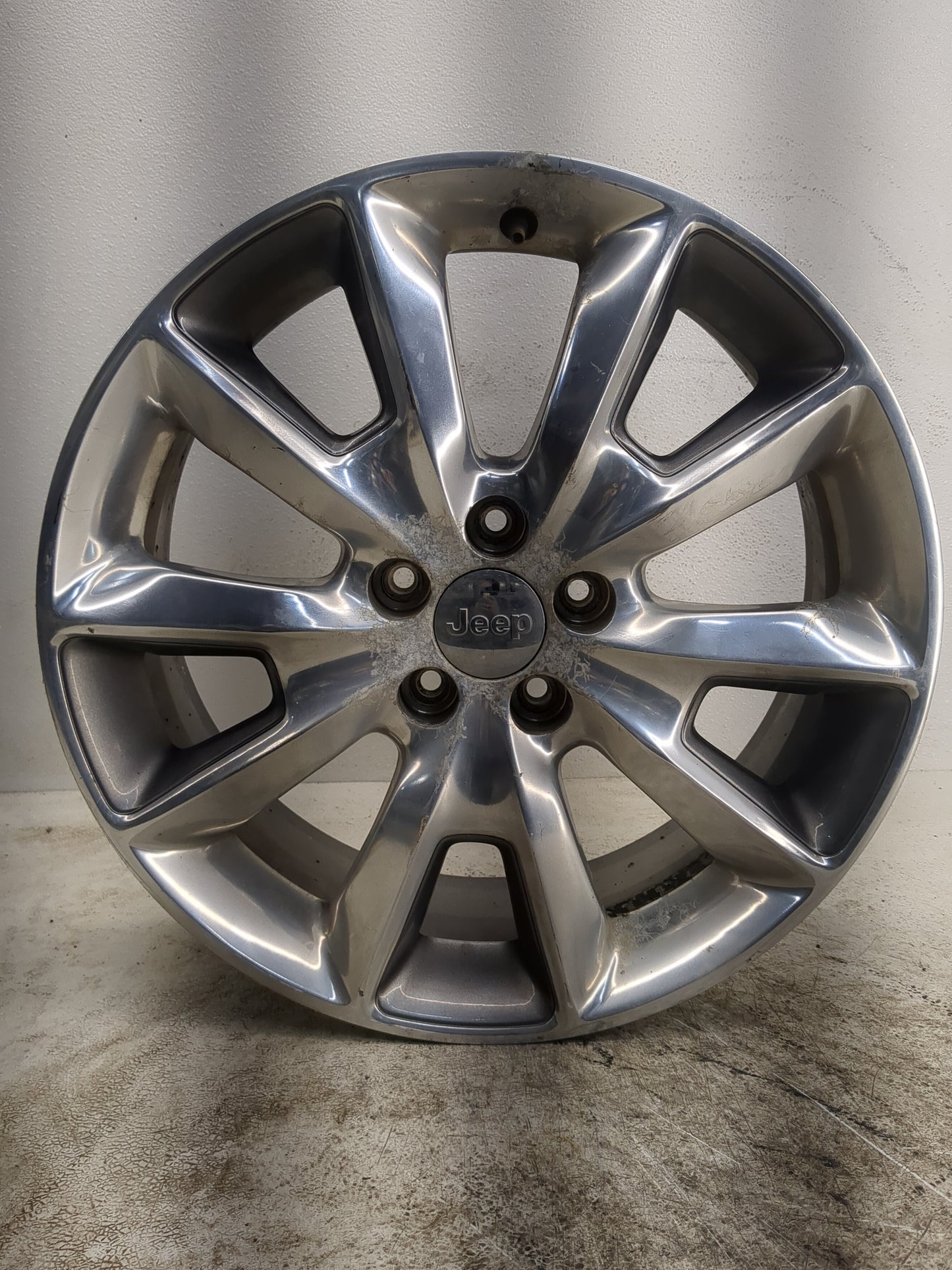 2014-2018 Jeep Cherokee Oem Wheel Rim - Oemusedautoparts1.com
