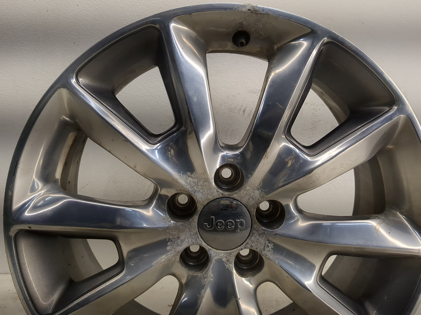 2014-2018 Jeep Cherokee Oem Wheel Rim - Oemusedautoparts1.com