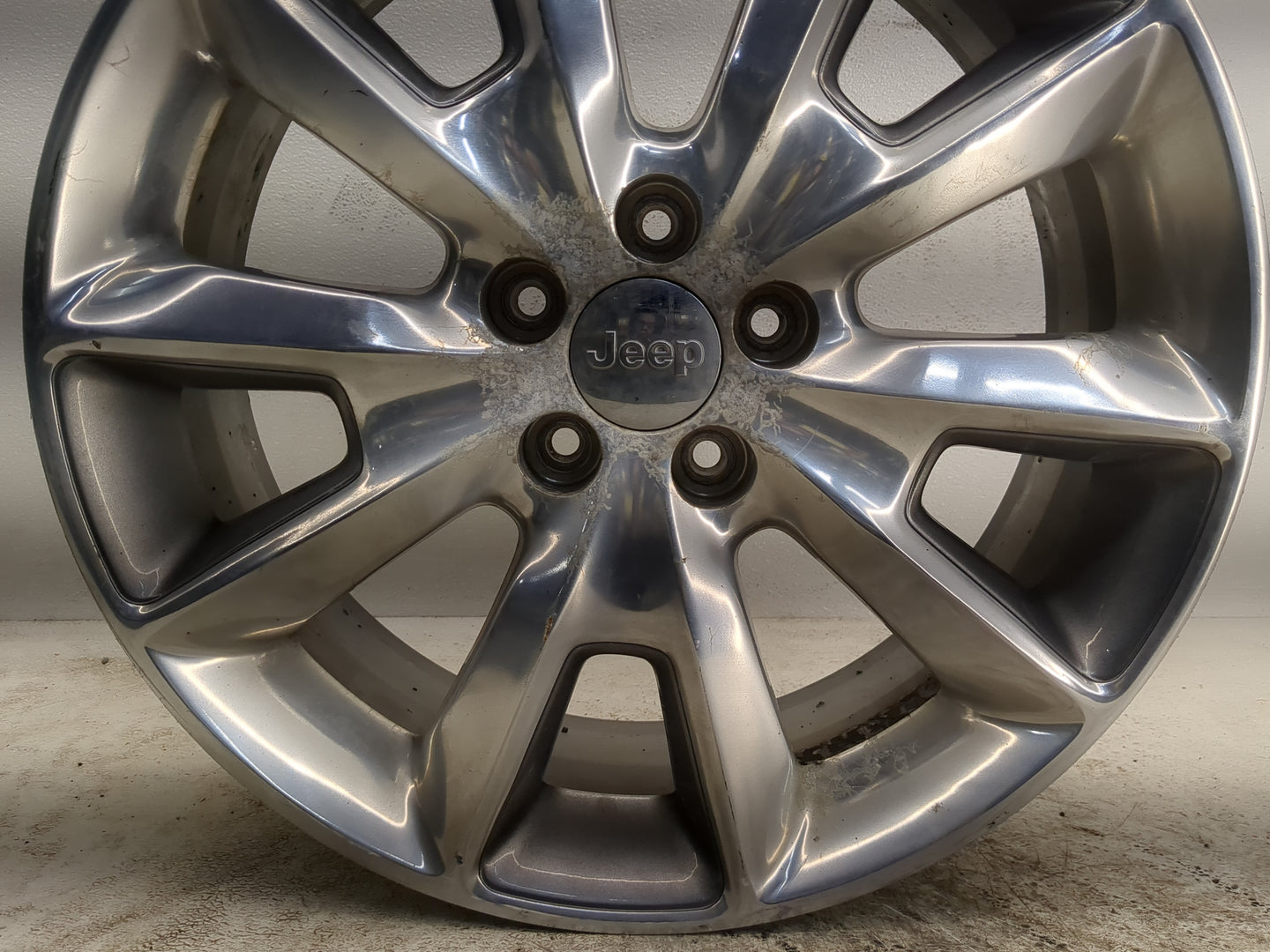2014-2018 Jeep Cherokee Oem Wheel Rim - Oemusedautoparts1.com
