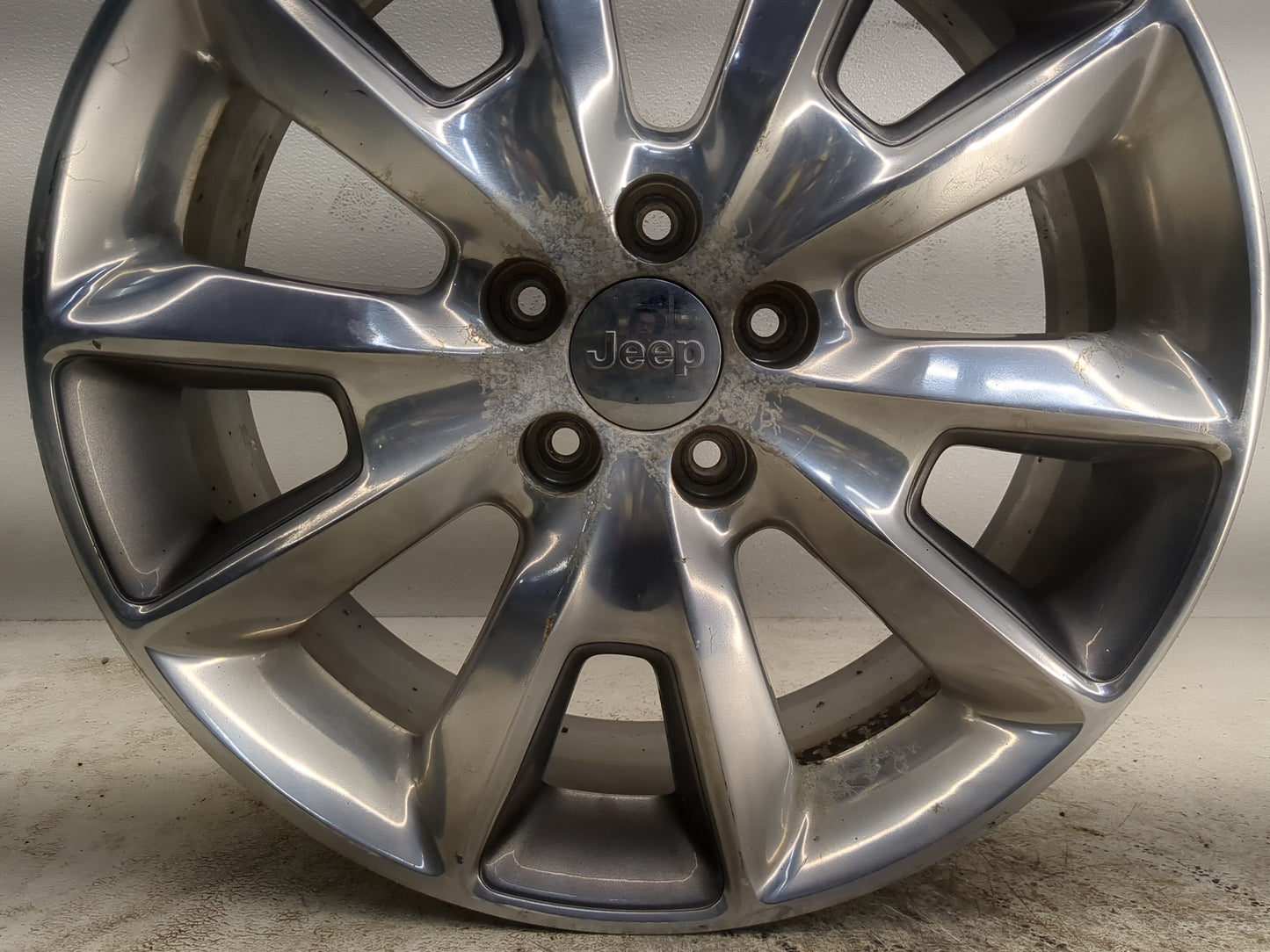 2014-2018 Jeep Cherokee Oem Wheel Rim - Oemusedautoparts1.com