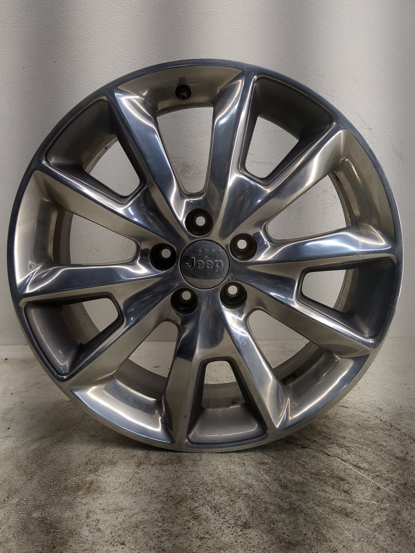 2014-2018 Jeep Cherokee Oem Wheel Rim - Oemusedautoparts1.com