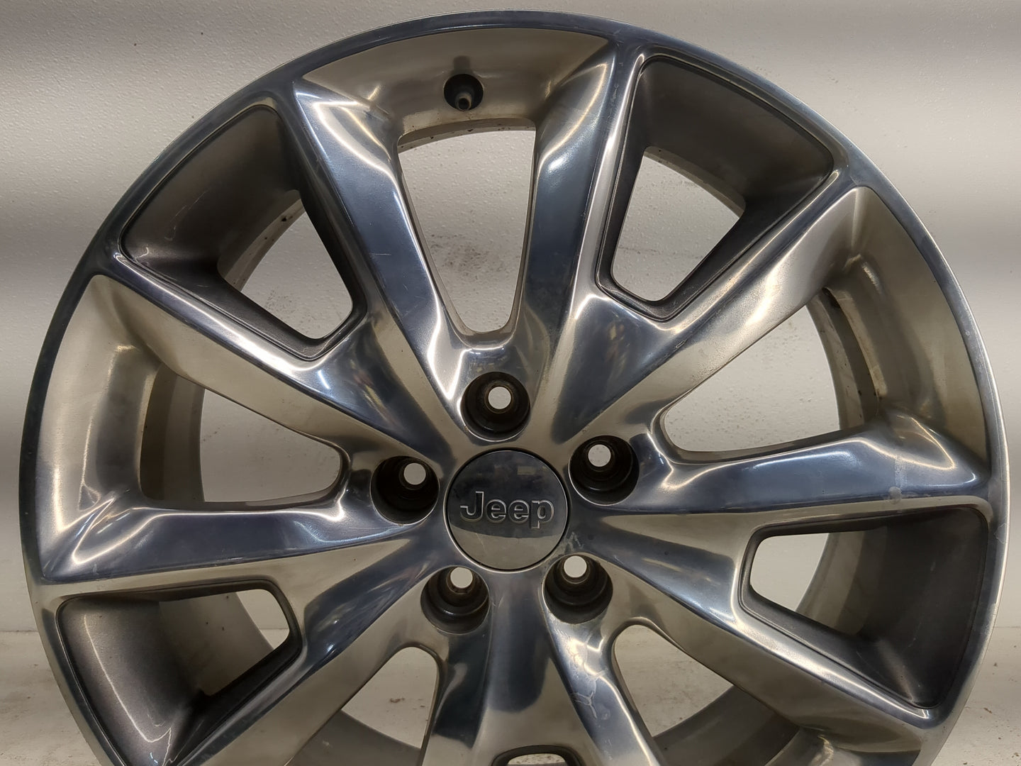2014-2018 Jeep Cherokee Oem Wheel Rim - Oemusedautoparts1.com