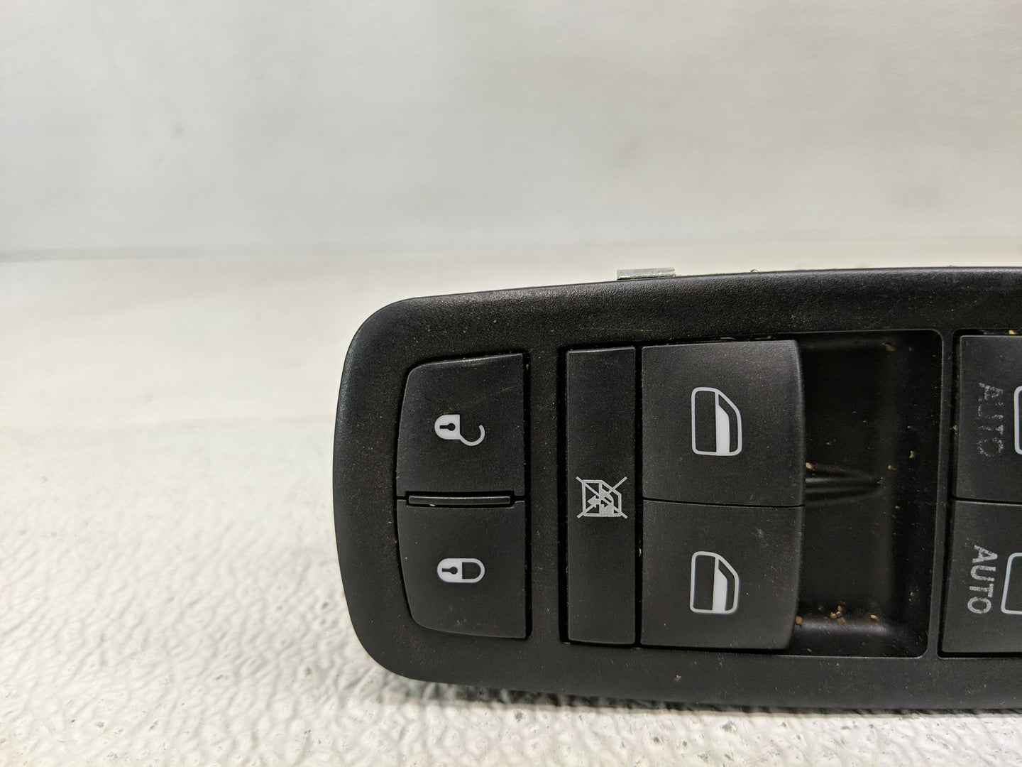 2014 Jeep Cherokee Master Power Window Switch Replacement Driver Side Left P/N:68141894AA Fits OEM Used Auto Parts - Oemused