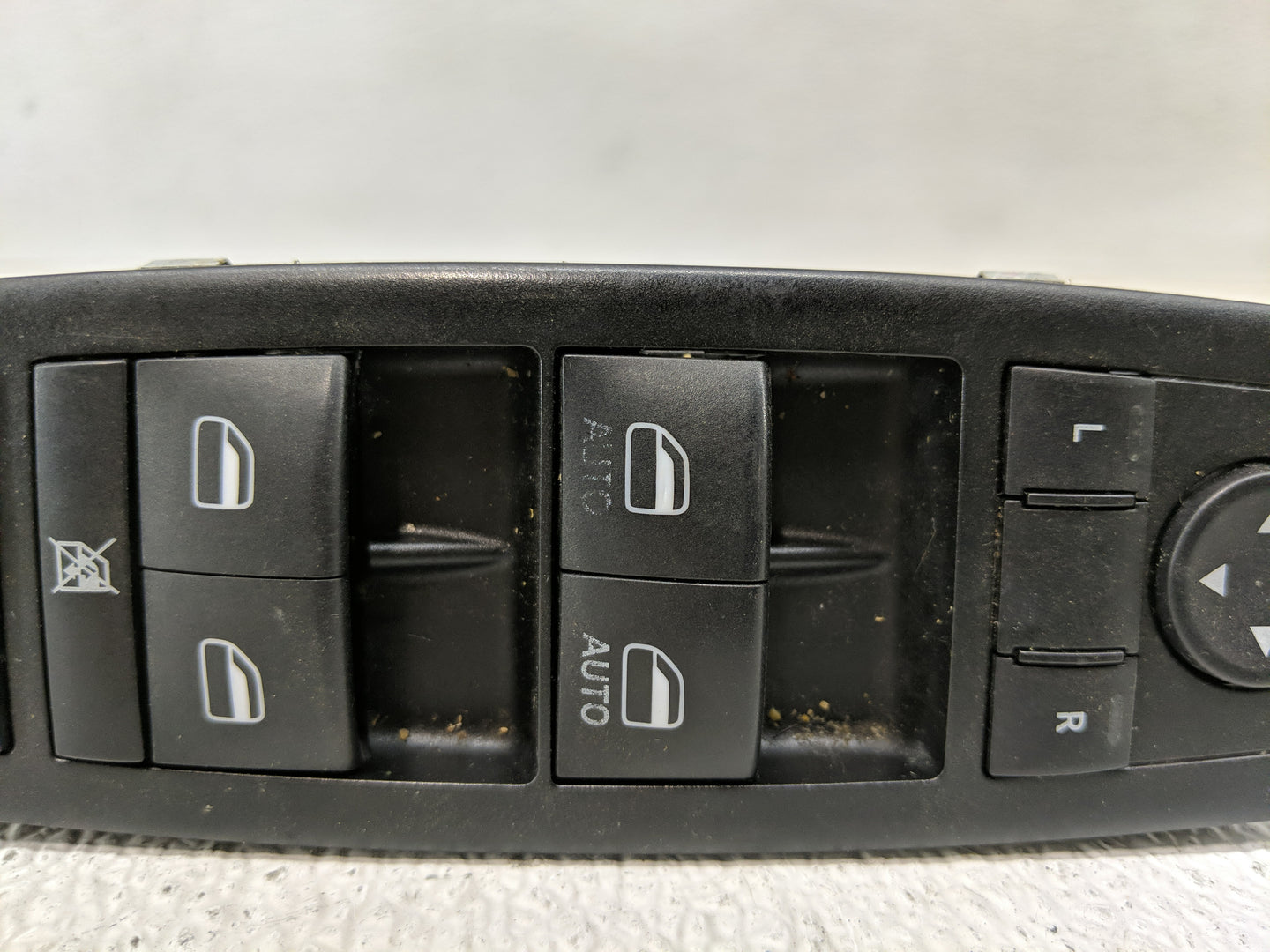 2014 Jeep Cherokee Master Power Window Switch Replacement Driver Side Left P/N:68141894AA Fits OEM Used Auto Parts - Oemused