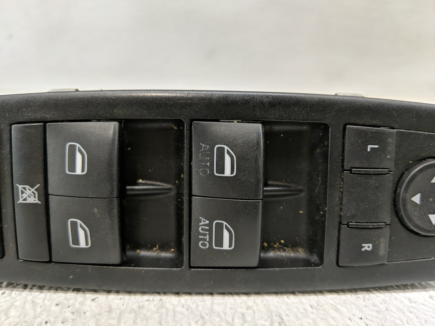 2014 Jeep Cherokee Master Power Window Switch Replacement Driver Side Left P/N:68141894AA Fits OEM Used Auto Parts - Oemused