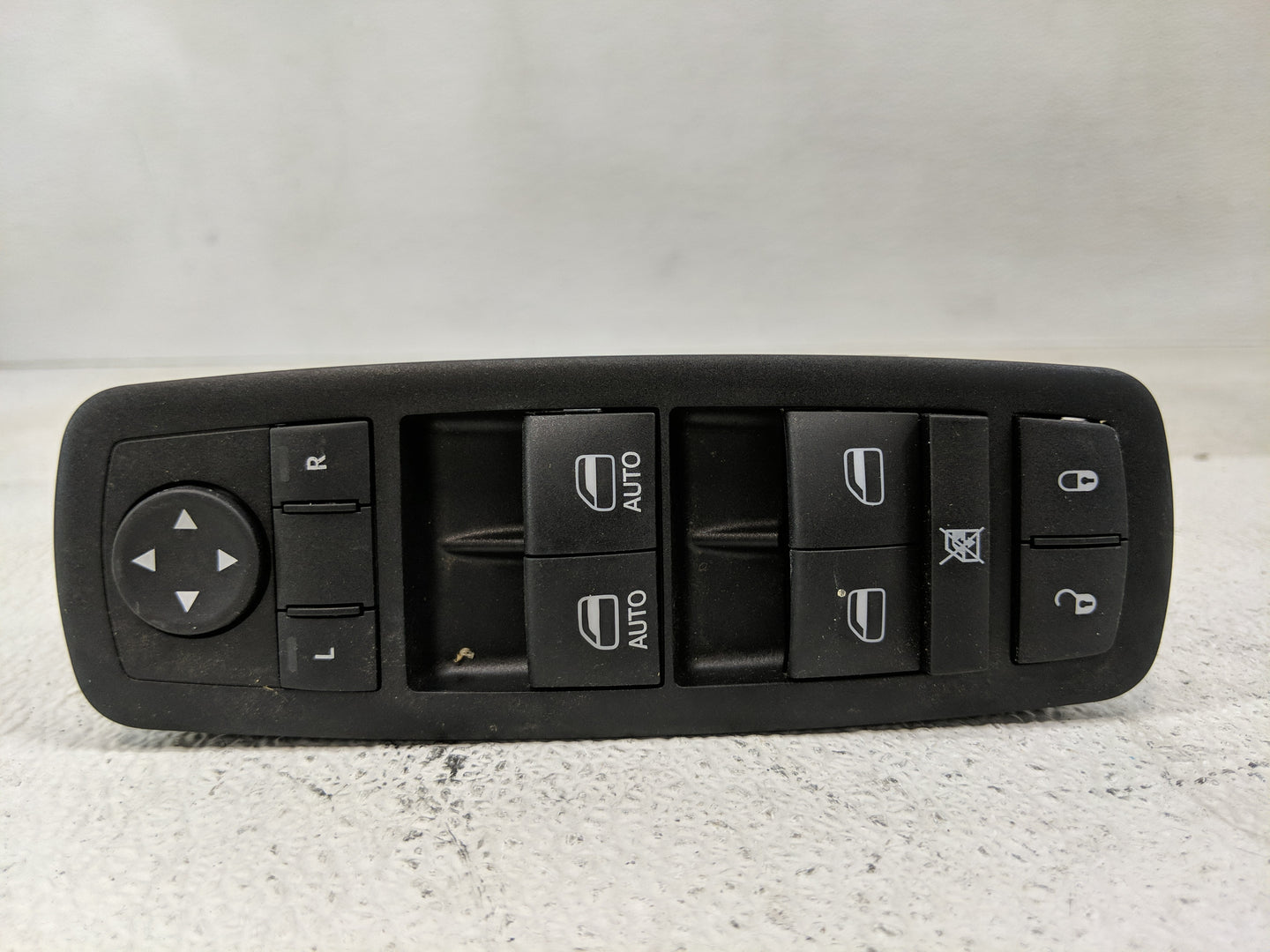 2014 Jeep Cherokee Master Power Window Switch Replacement Driver Side Left P/N:68141894AA Fits OEM Used Auto Parts - Oemused