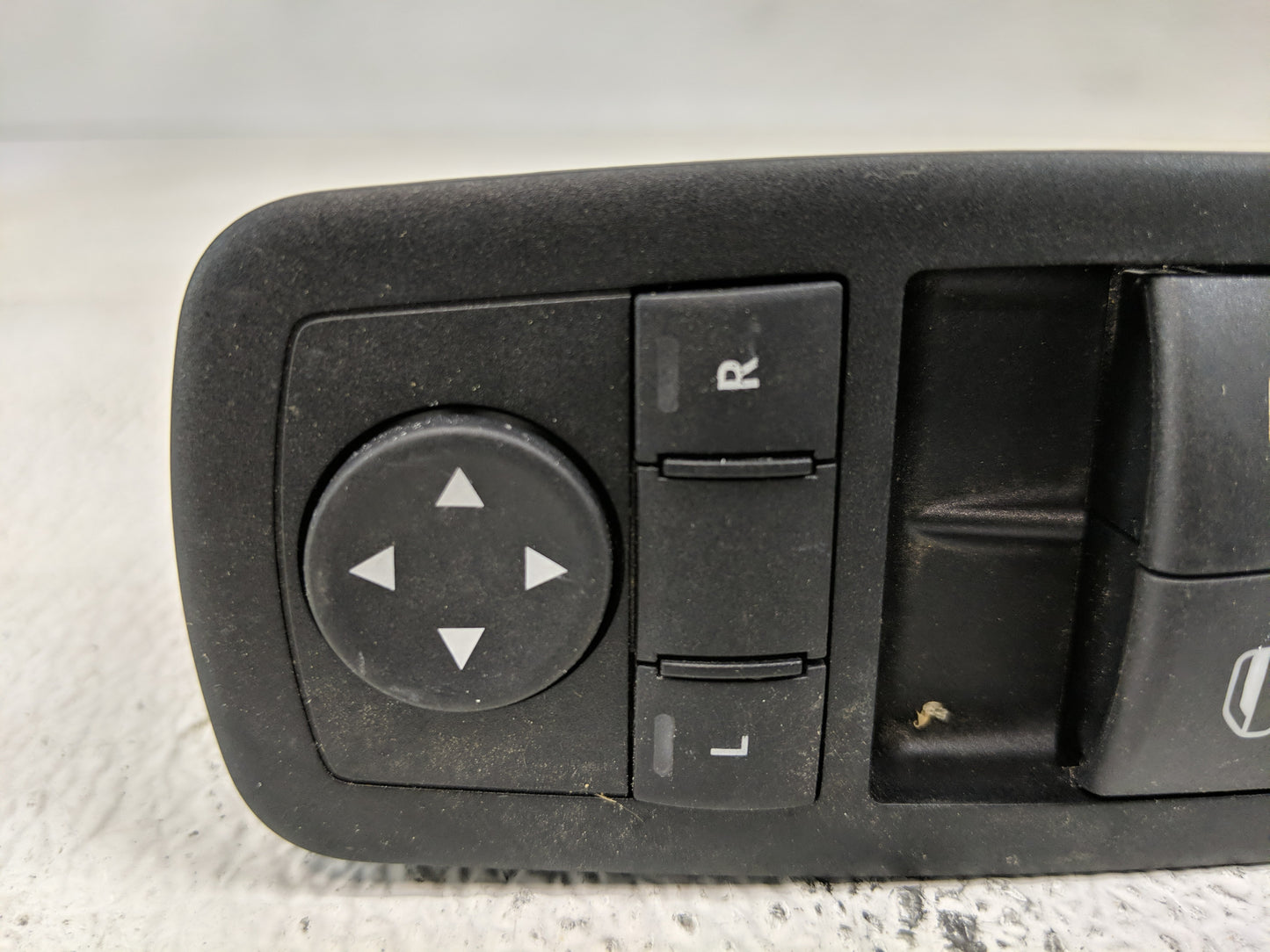 2014 Jeep Cherokee Master Power Window Switch Replacement Driver Side Left P/N:68141894AA Fits OEM Used Auto Parts - Oemused