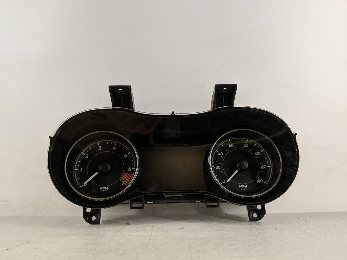 2014 Jeep Cherokee Instrument Cluster Speedometer Gauges P/N:P56054652AD P56054651AG Fits OEM Used Auto Parts - Oemusedautop