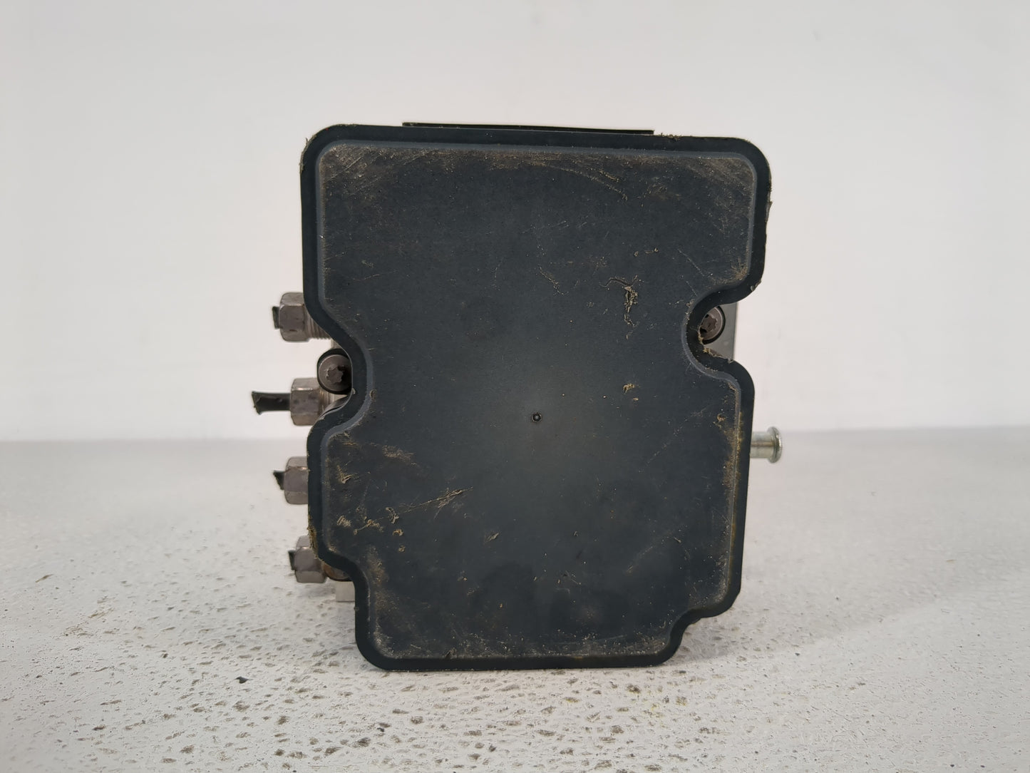 2014 Jeep Cherokee ABS Pump Control Module Replacement P/N:P04779899AI Fits OEM Used Auto Parts - Oemusedautoparts1.com