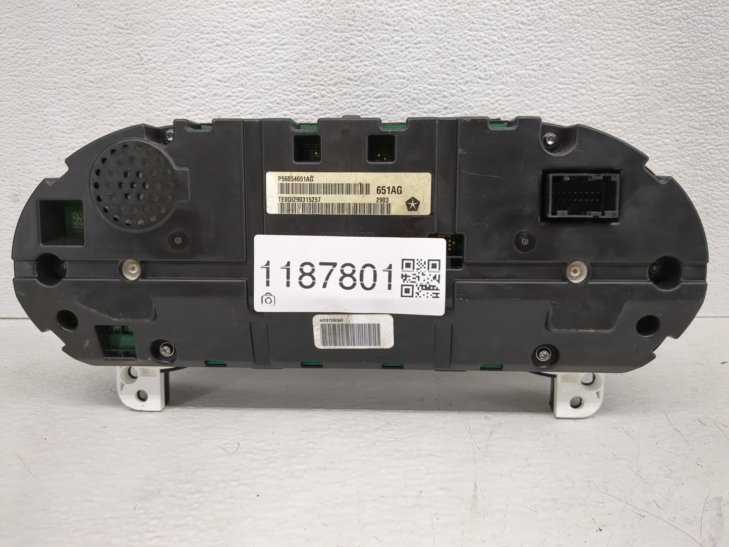 2014 Jeep Cherokee Instrument Cluster Speedometer Gauges P/N:P56054652AD P56054651AG Fits OEM Used Auto Parts - Oemusedautop