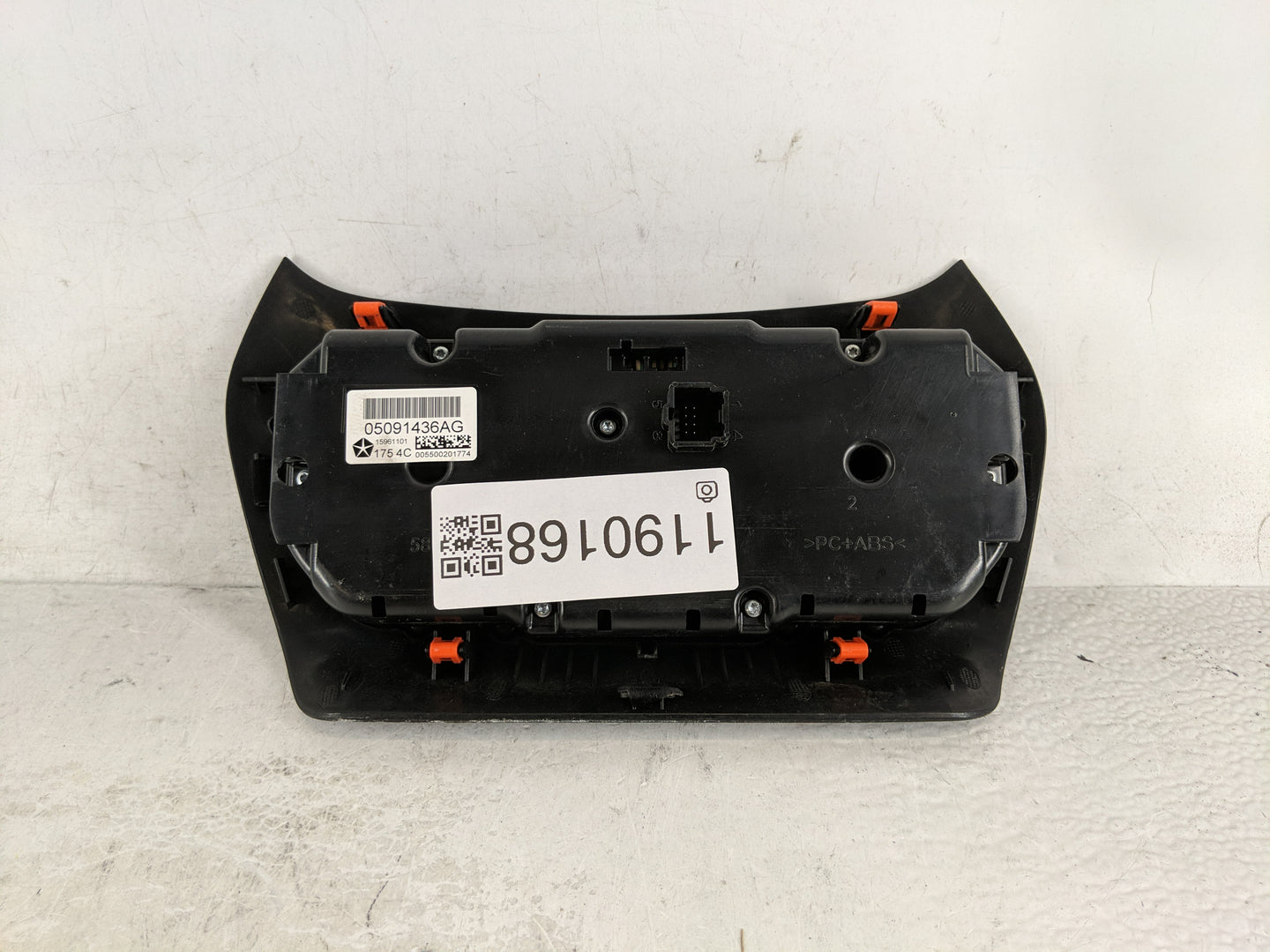 2014 Jeep Cherokee Climate Control Module Temperature AC/Heater Replacement P/N:05091436AG Fits OEM Used Auto Parts - Oemuse